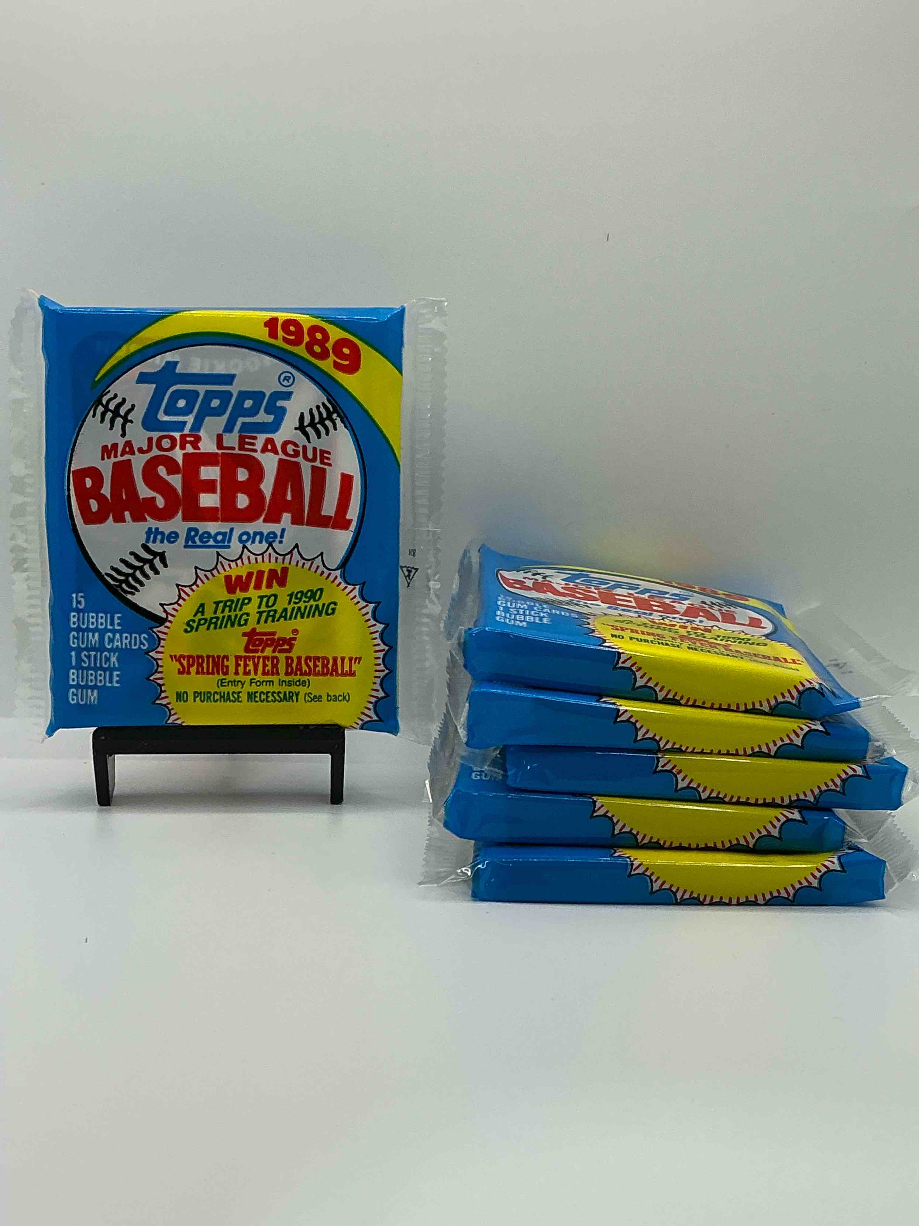 alternate packaging! john smoltz & randy johnson rookies!? 1989 topps baseball unopened sports card wax packs! direct from original retail case! search for valuable ken griffey jr. & randy johnson rookie cards as well as valuable bo jackson