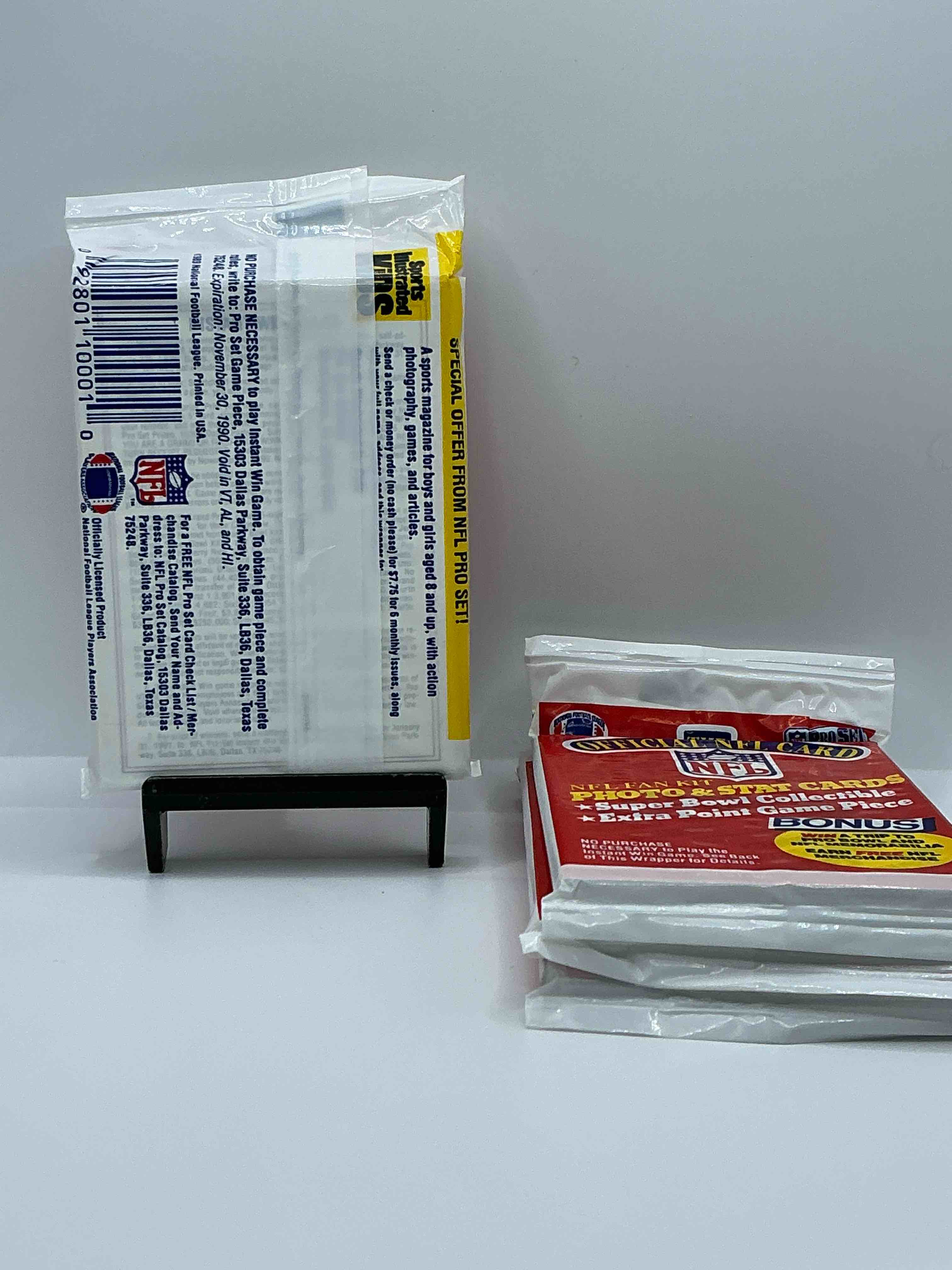 Condition photo showing New/Like New for loaded! 1989 pro set football sealed card pack, direct from original retail case!highly sought after by collectors as this year is loaded with high profile rookies!search for rookie cards from barry sanders, deion sanders, troy aikman, michael irvin & much more! getting hard to find!