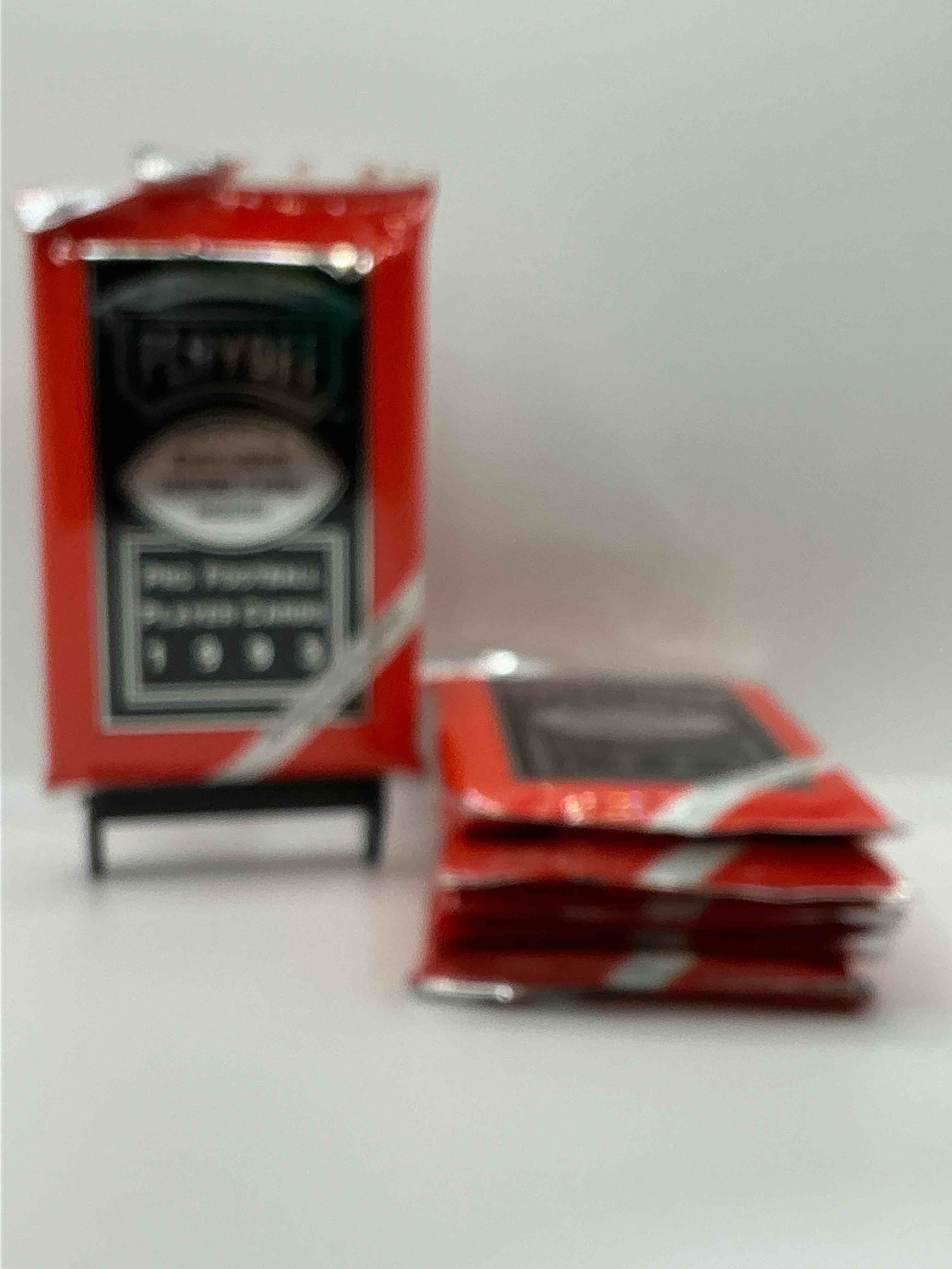 beautiful & super rare 1993 playoff football unopened packs, direct from chrome display box! these packs have at least one special insert or rookie in each pack! search for troy aikman, emmitt smith, barry sanders, jerry rice & more!