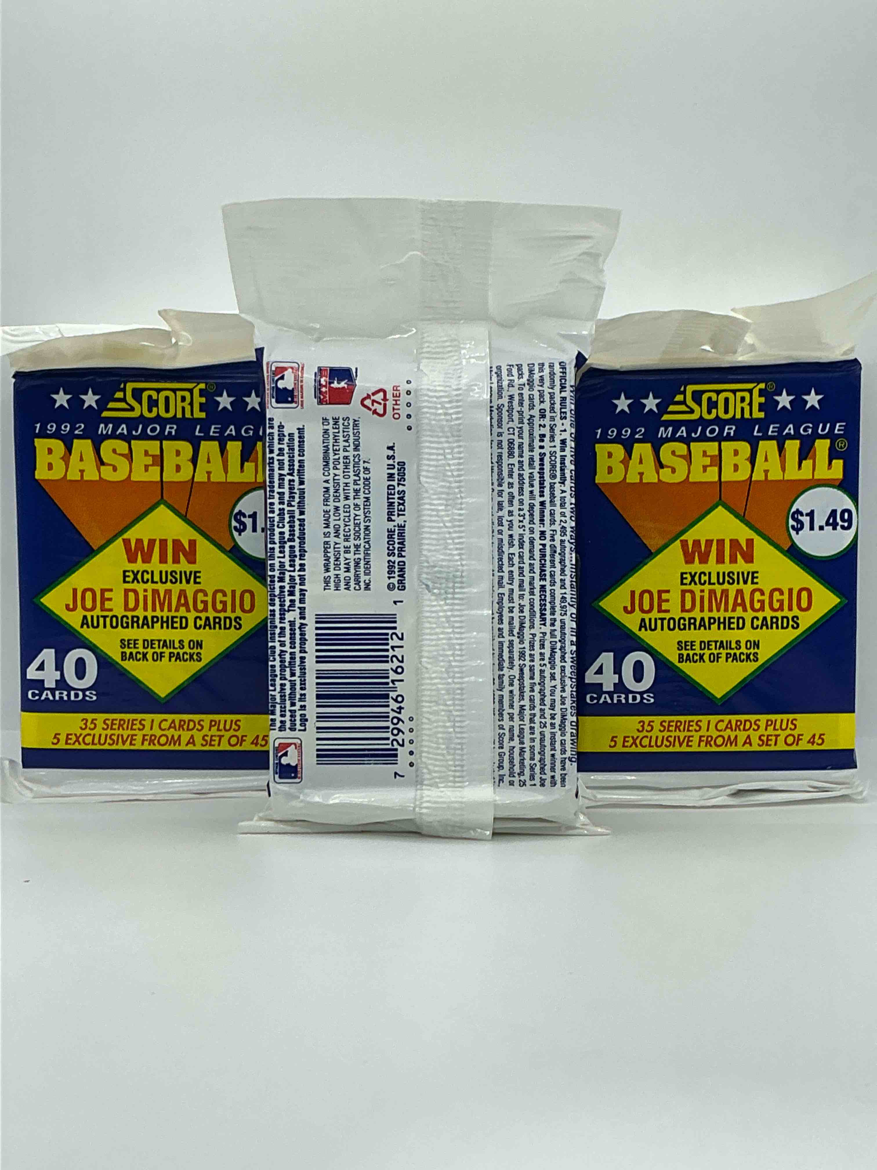 Condition photo showing New/Like New for jumbo packs! joe dimaggio autograph!? 2,495 joe dimaggio randomly inserted signature cards in the packs from this year! 1992 score baseball craziness, see what you get!