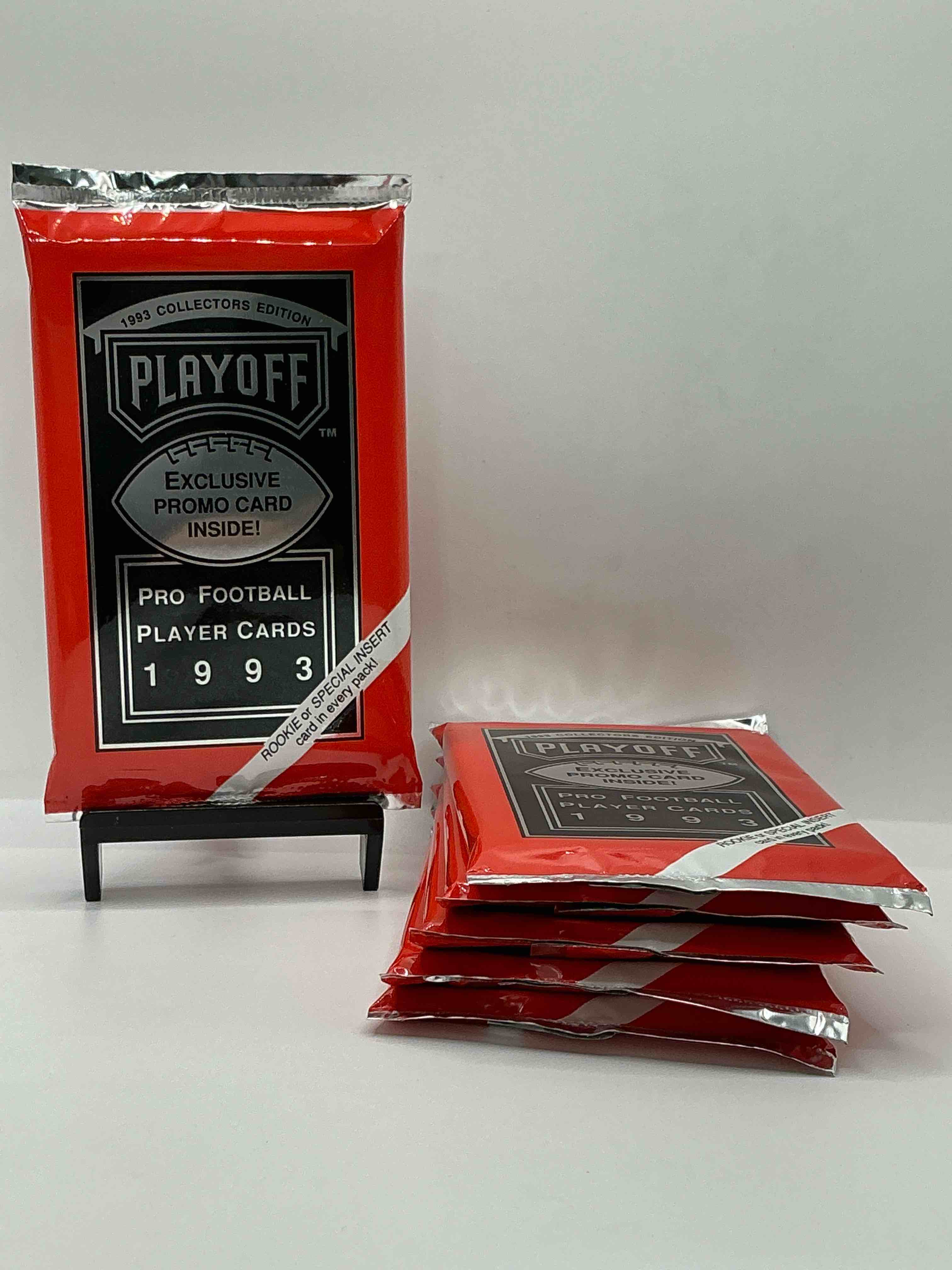 beautiful & super rare 1993 playoff football unopened packs, direct from chrome display box! these packs have at least one special insert or rookie in each pack! search for troy aikman, emmitt smith, barry sanders, jerry rice & more!