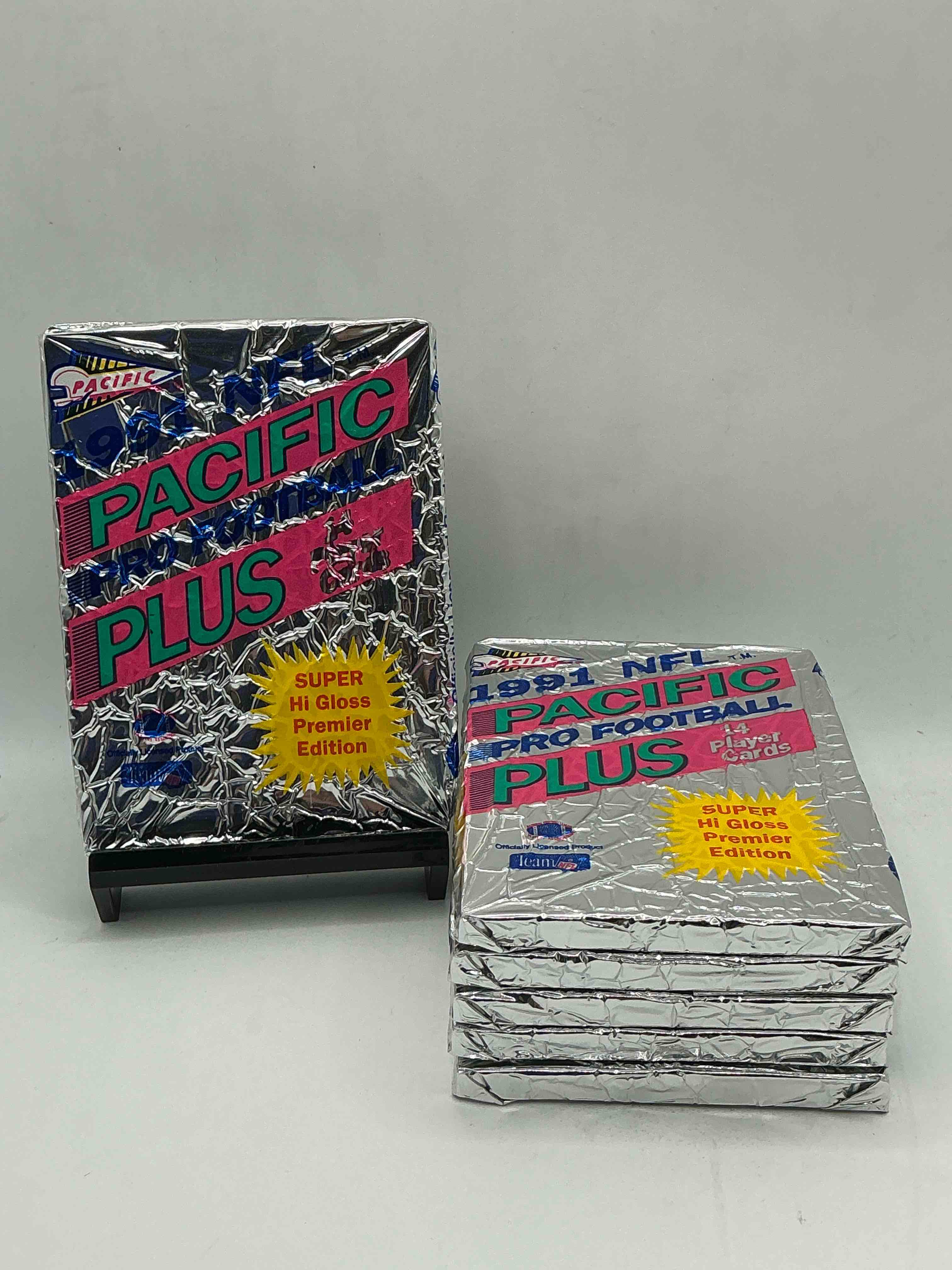 1991 pacific football, something you hardly ever see! pacific footbell sealed card pack, direct from original retail case. search for brett favre rookie, barry sanders, jerry rice & so much more! hard to find!