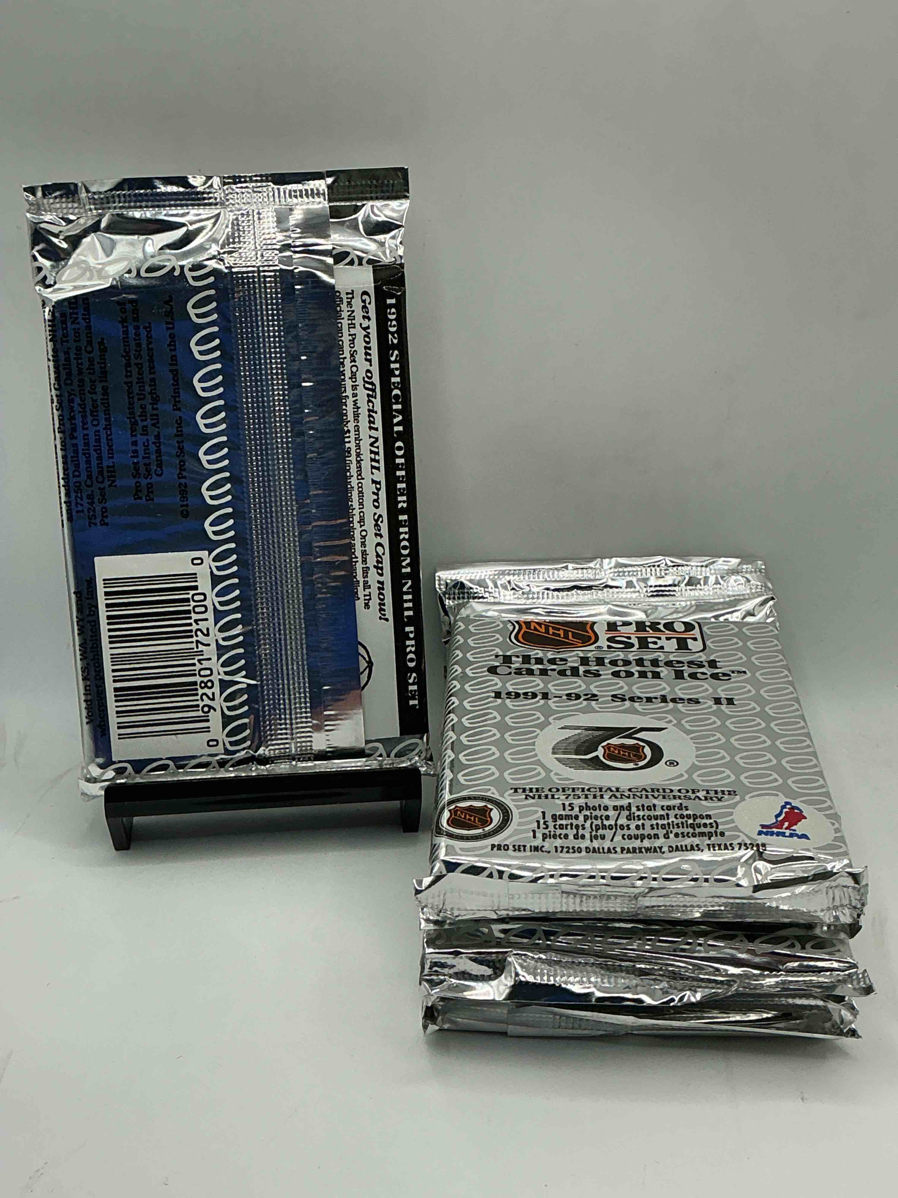 Condition photo showing New/Like New for 1991 nhl pro set series ii “the hottest cards of the ice!”  look for some of you’re favorite nhl stars from the 90’s! 