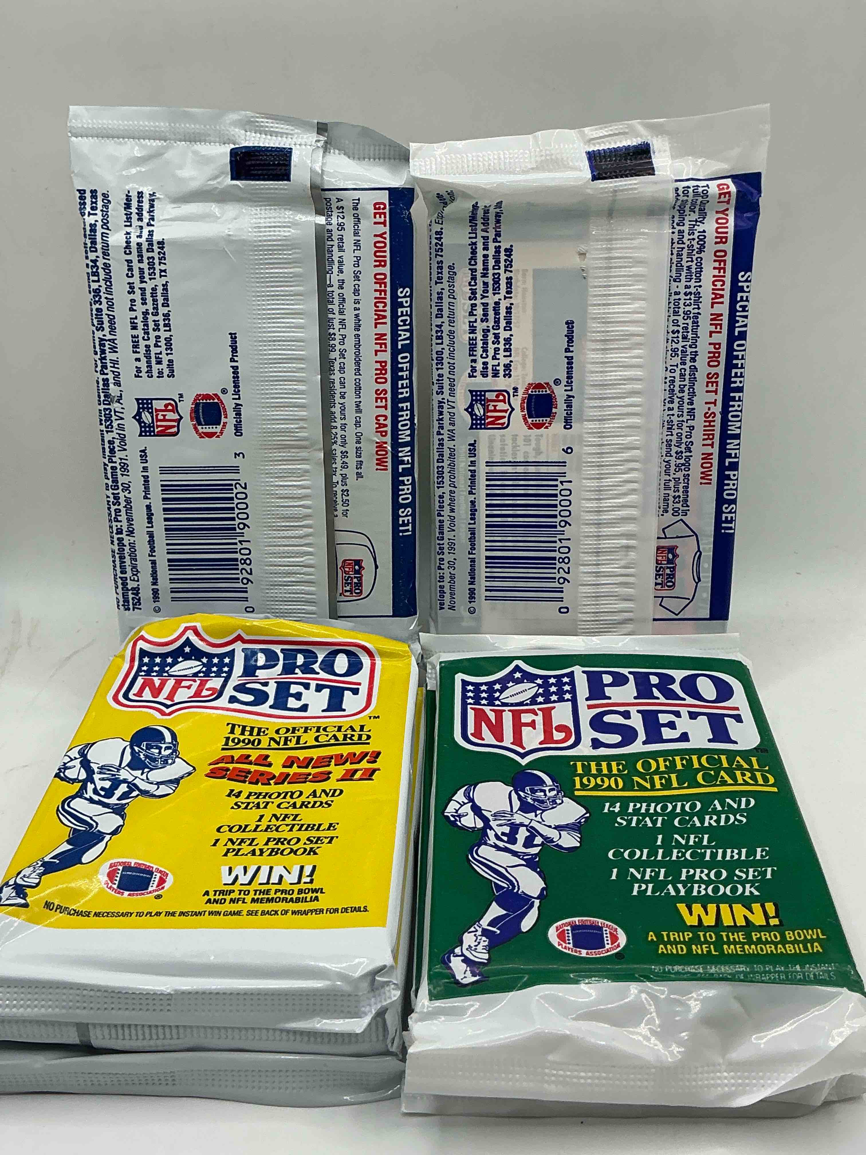 Condition photo showing New/Like New for emmitt smith rookie!? in perfect condition worth hundreds! 1990 score football unopened collectible sports card packs series i & ii! direct from original box! look for valuable emmitt smith rookie cards! let the search begin!