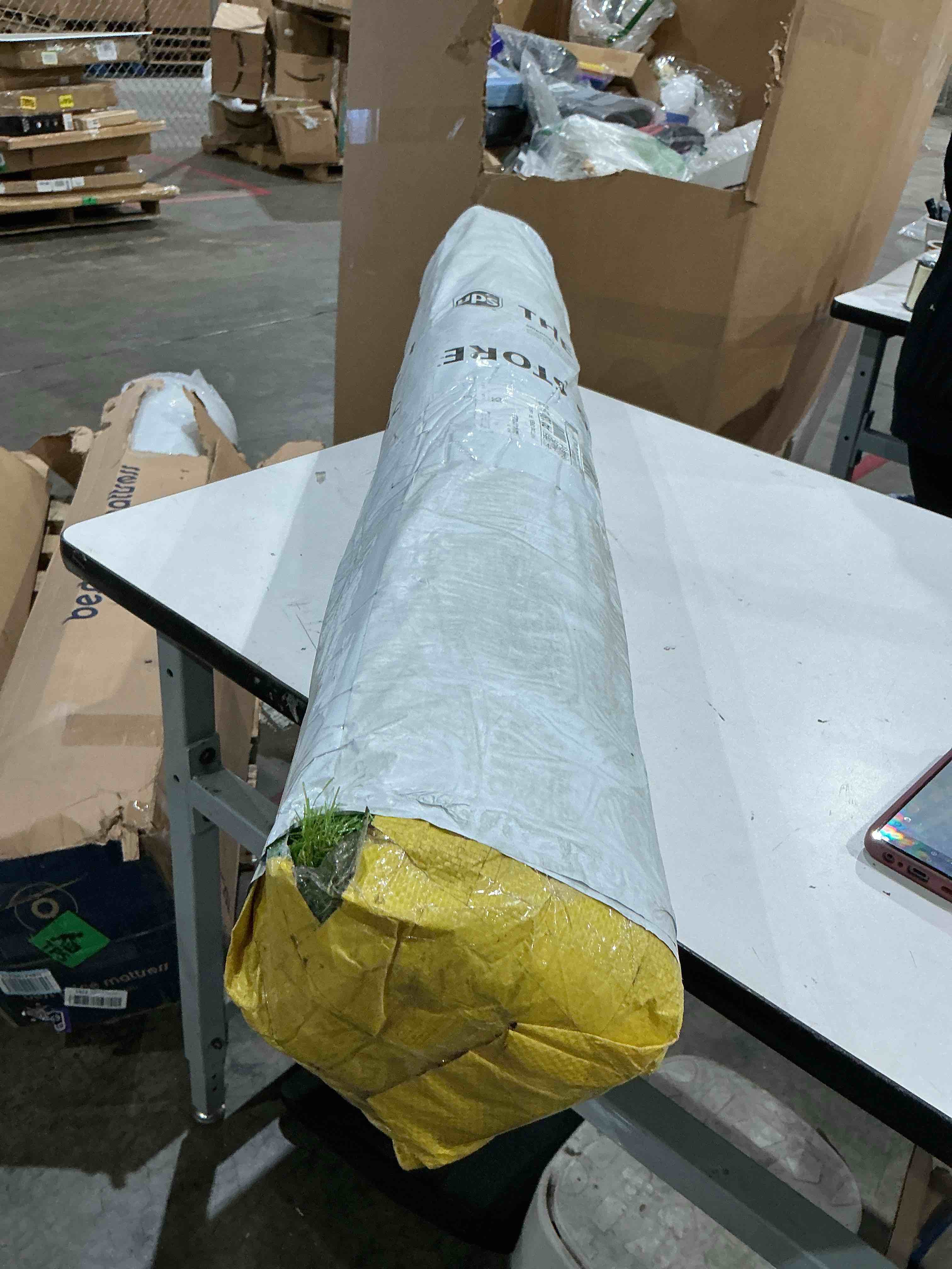 https://s3.amazonaws.com/lotting-images-prod/bidfta/PPE4824811_1780576037965.jpeg