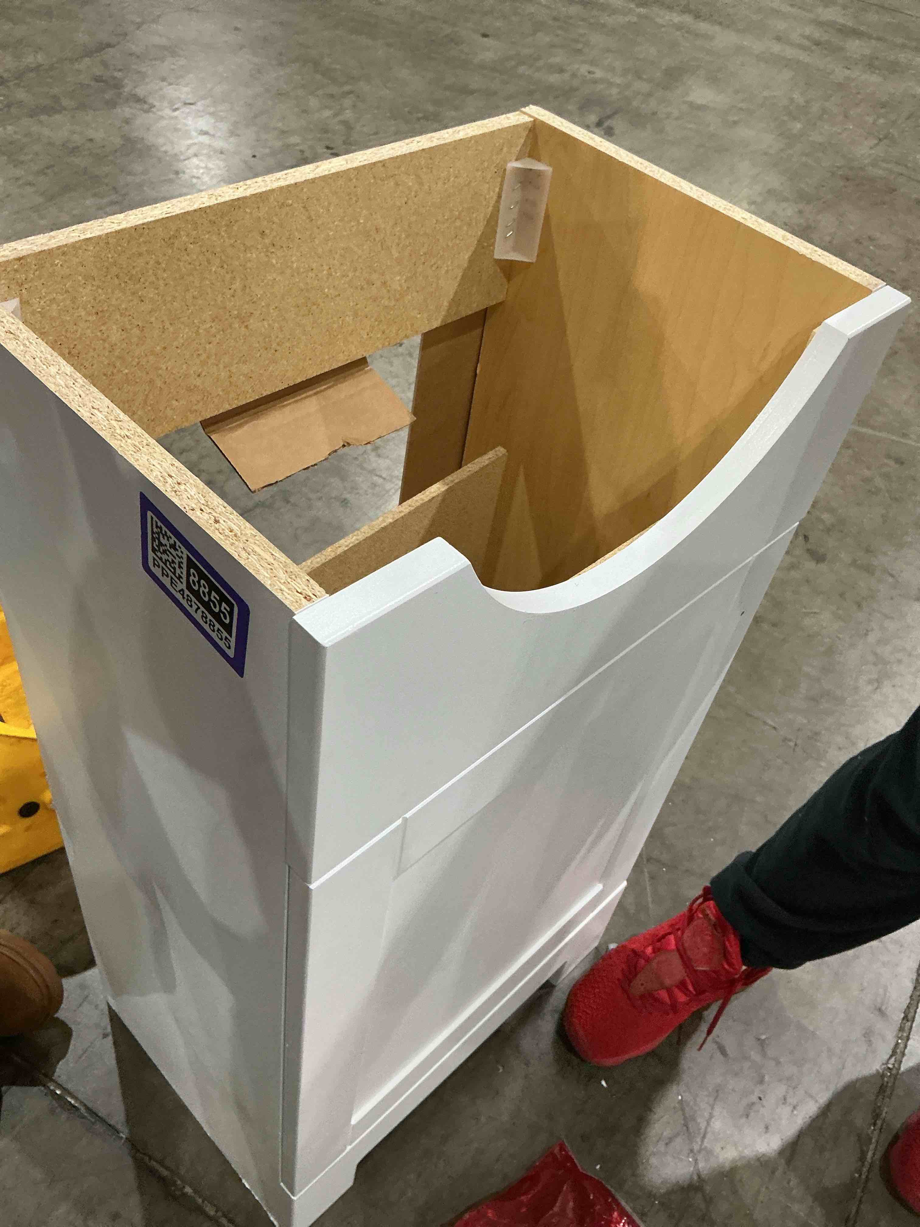 https://s3.amazonaws.com/lotting-images-prod/bidfta/PPE4878855_1778612219327.jpeg