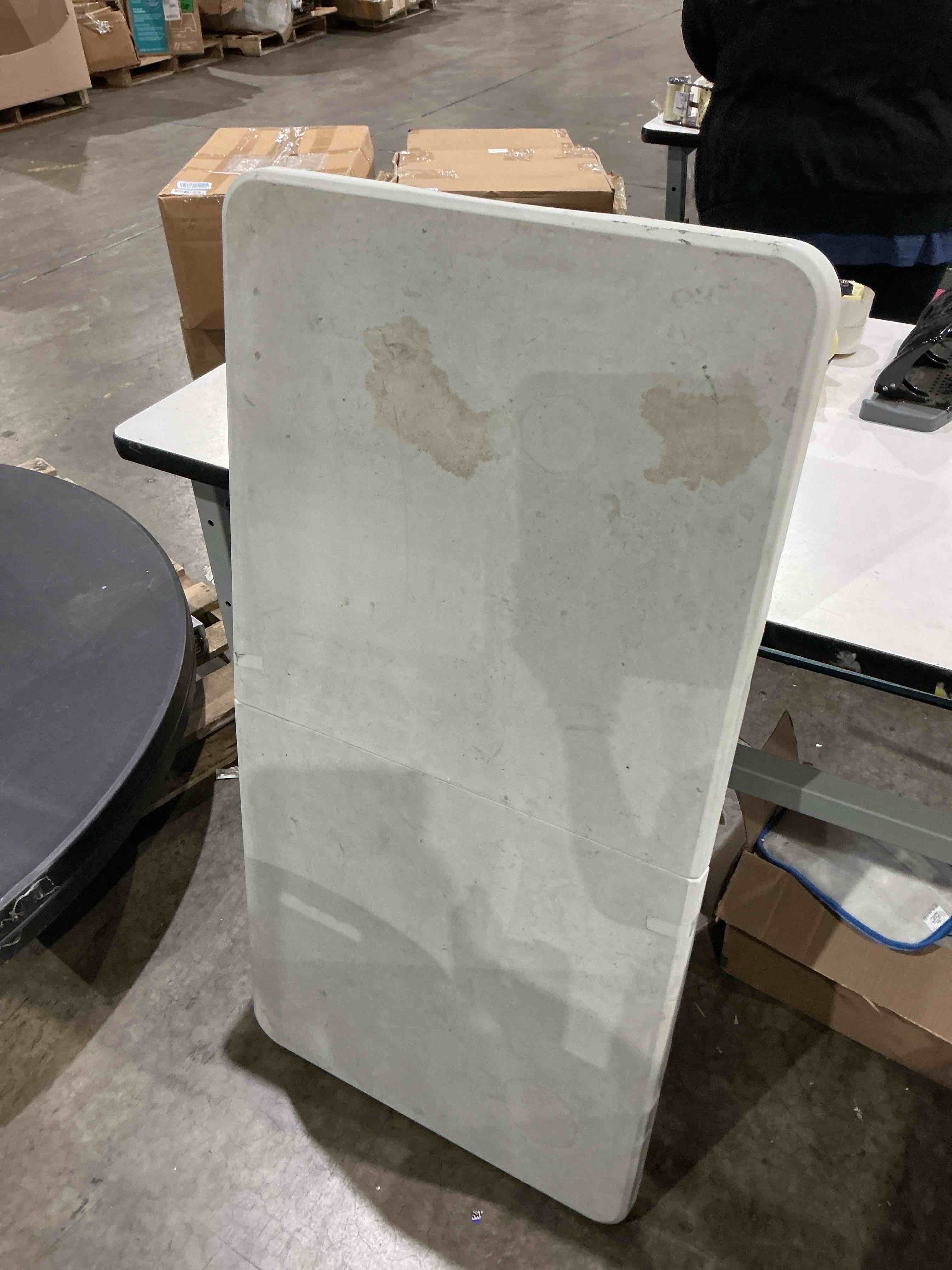 3.5ft white folding table 