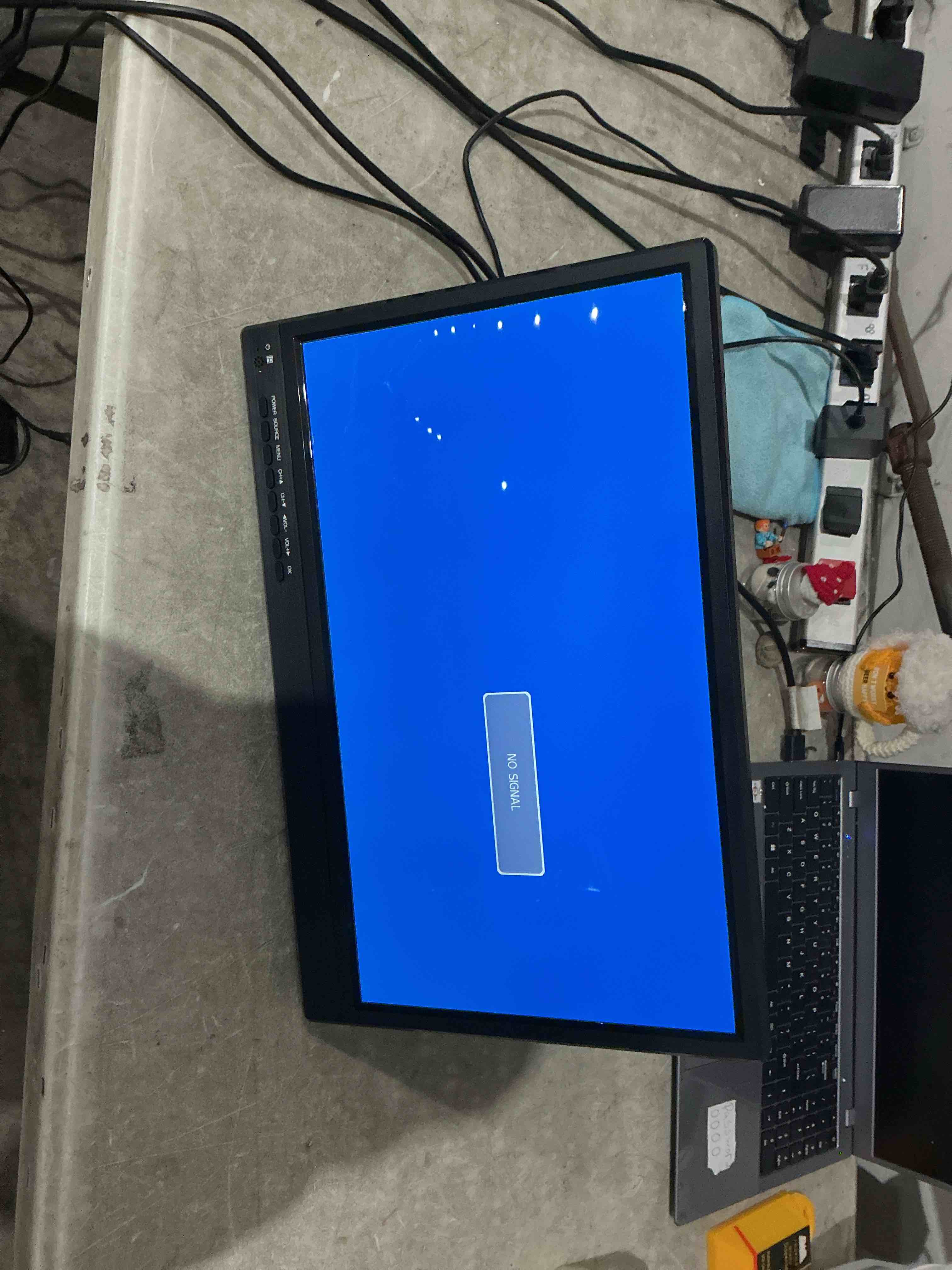 https://s3.amazonaws.com/lotting-images-prod/bidfta/PPE4897291_1780507587565.jpeg