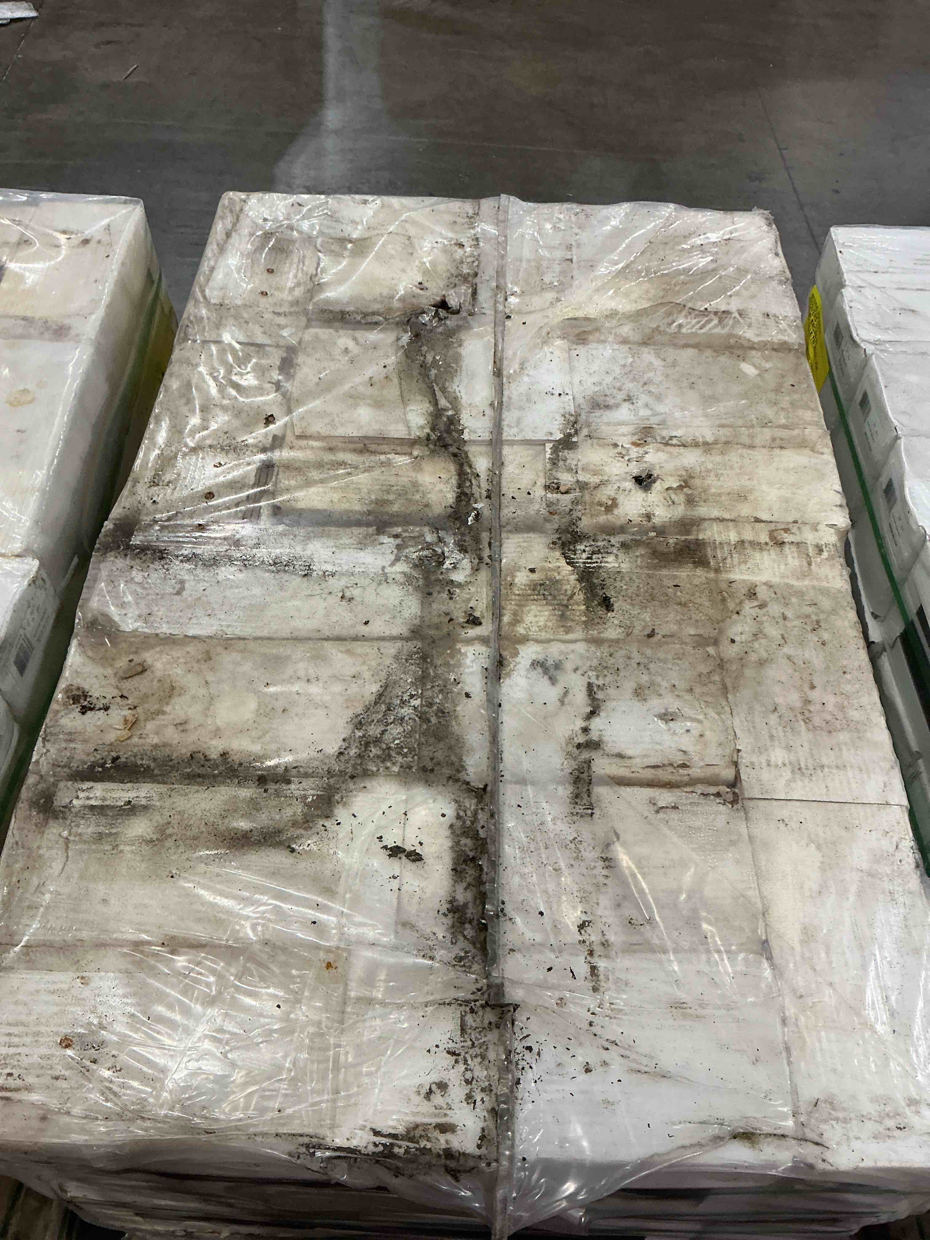 Del Conca 17FDBUWA Burton walnut 6”x24” wood plank porcelain tile | builders grade | (17.46 / box) 