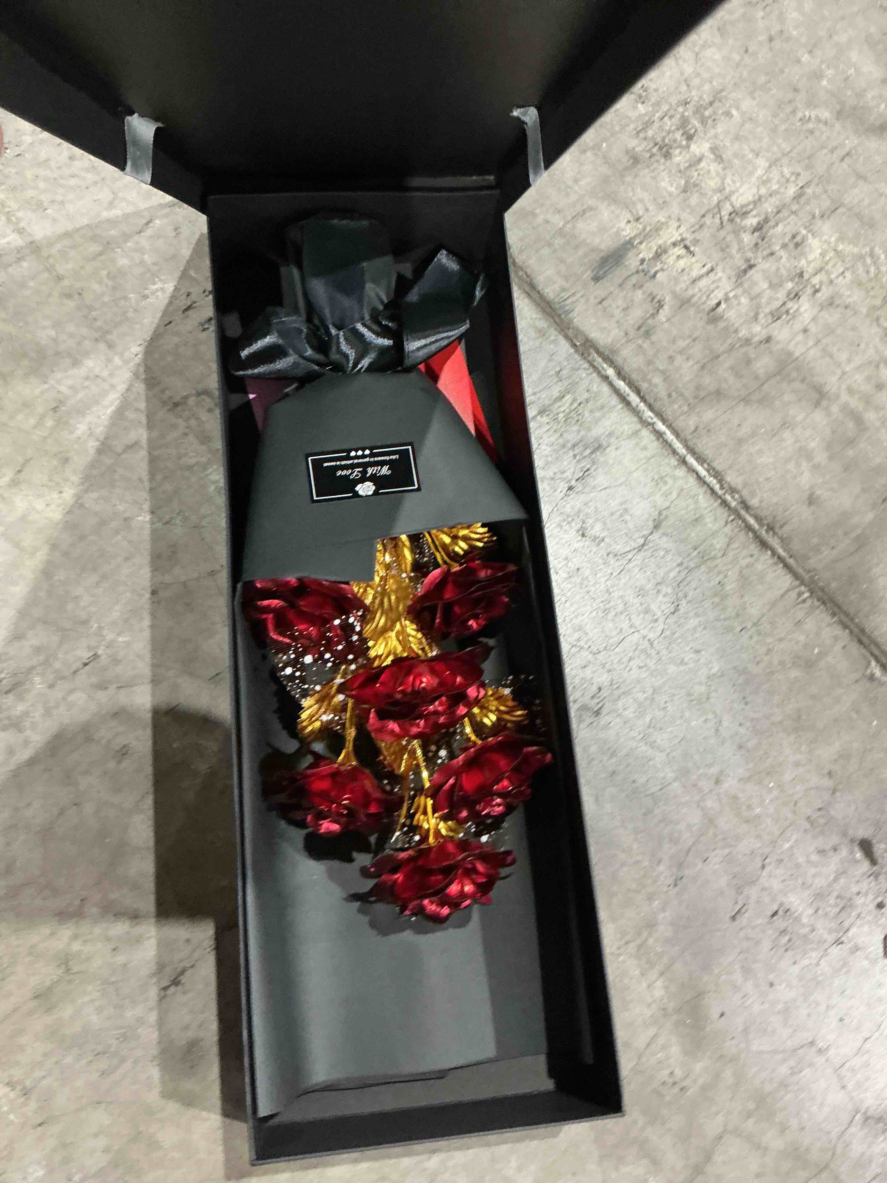 Condition photo showing Good Condition for woori gold roses bouquet, gold plated artificial rose golden foil rose, forever gifts for her valentine's day anniversary wedding mothers day birthday gift and proposal red and gold