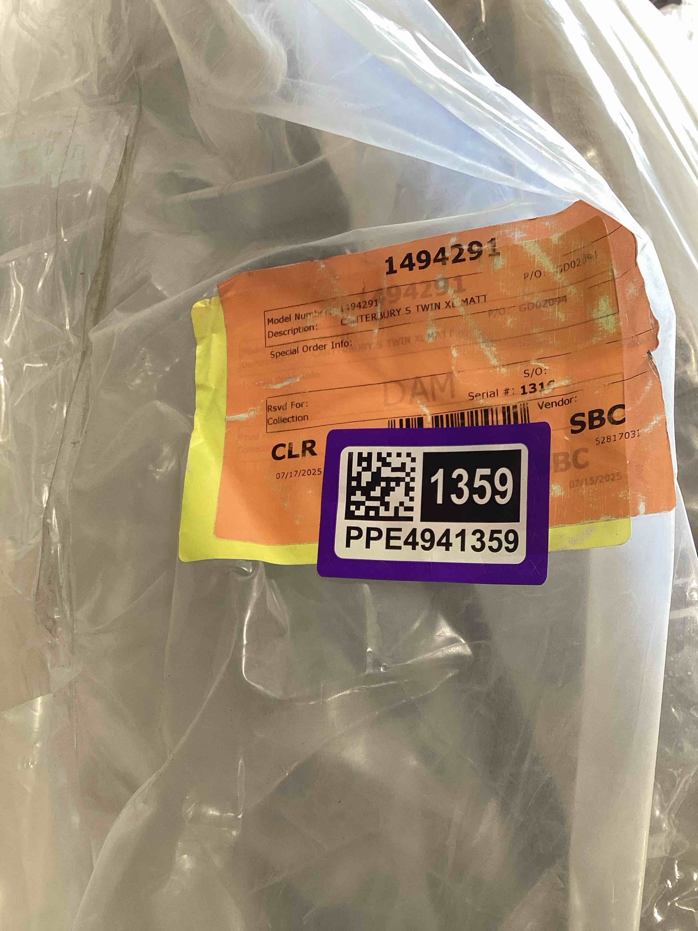 https://s3.amazonaws.com/lotting-images-prod/bidfta/PPE4941359_1780601553412.jpeg
