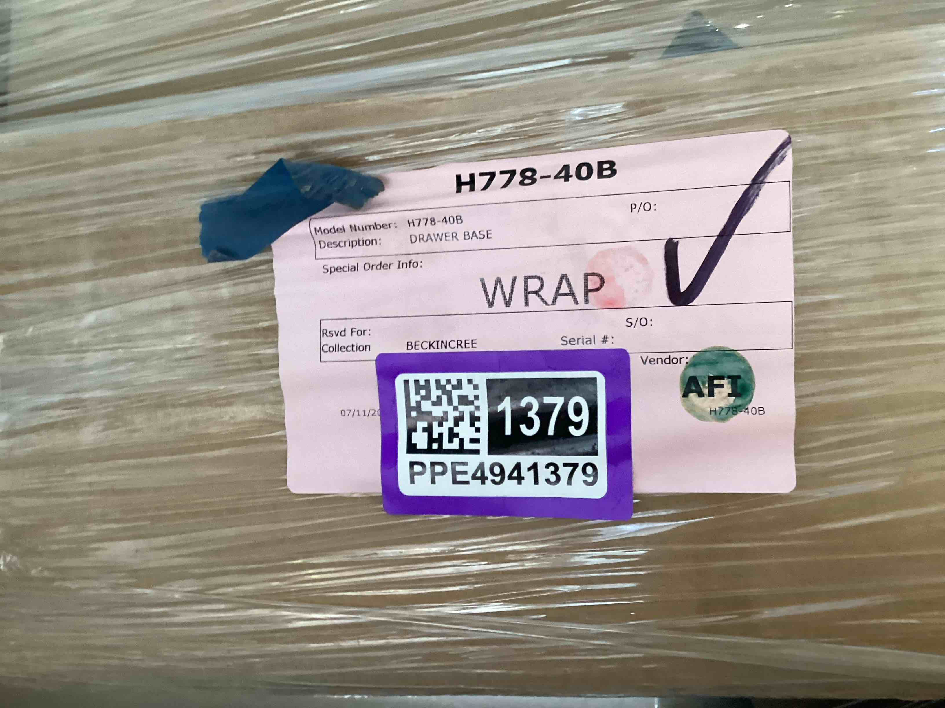 https://s3.amazonaws.com/lotting-images-prod/bidfta/PPE4941378_1780686952690.jpeg