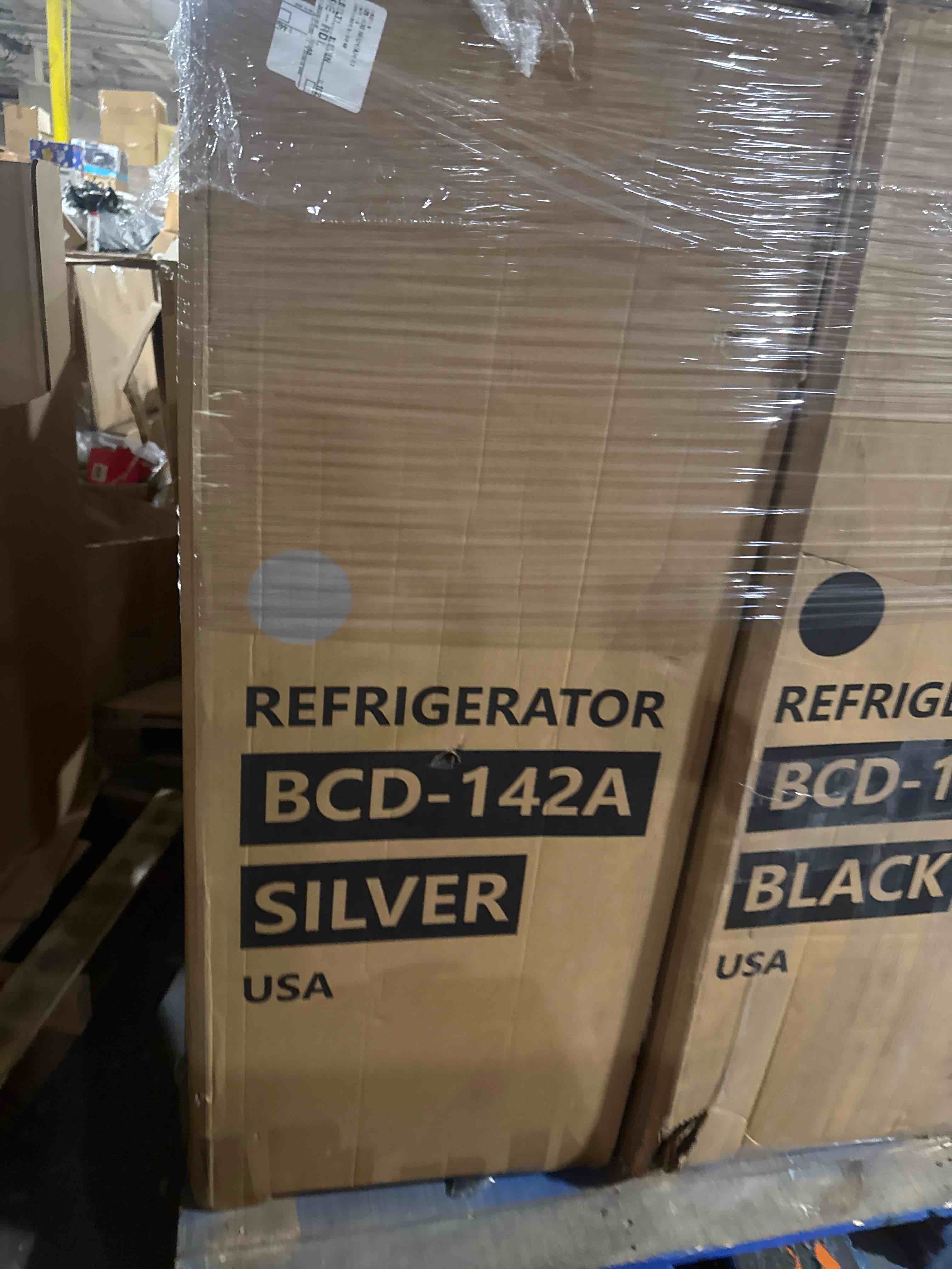 https://s3.amazonaws.com/lotting-images-prod/bidfta/PPE4942923_1778176742521.jpeg
