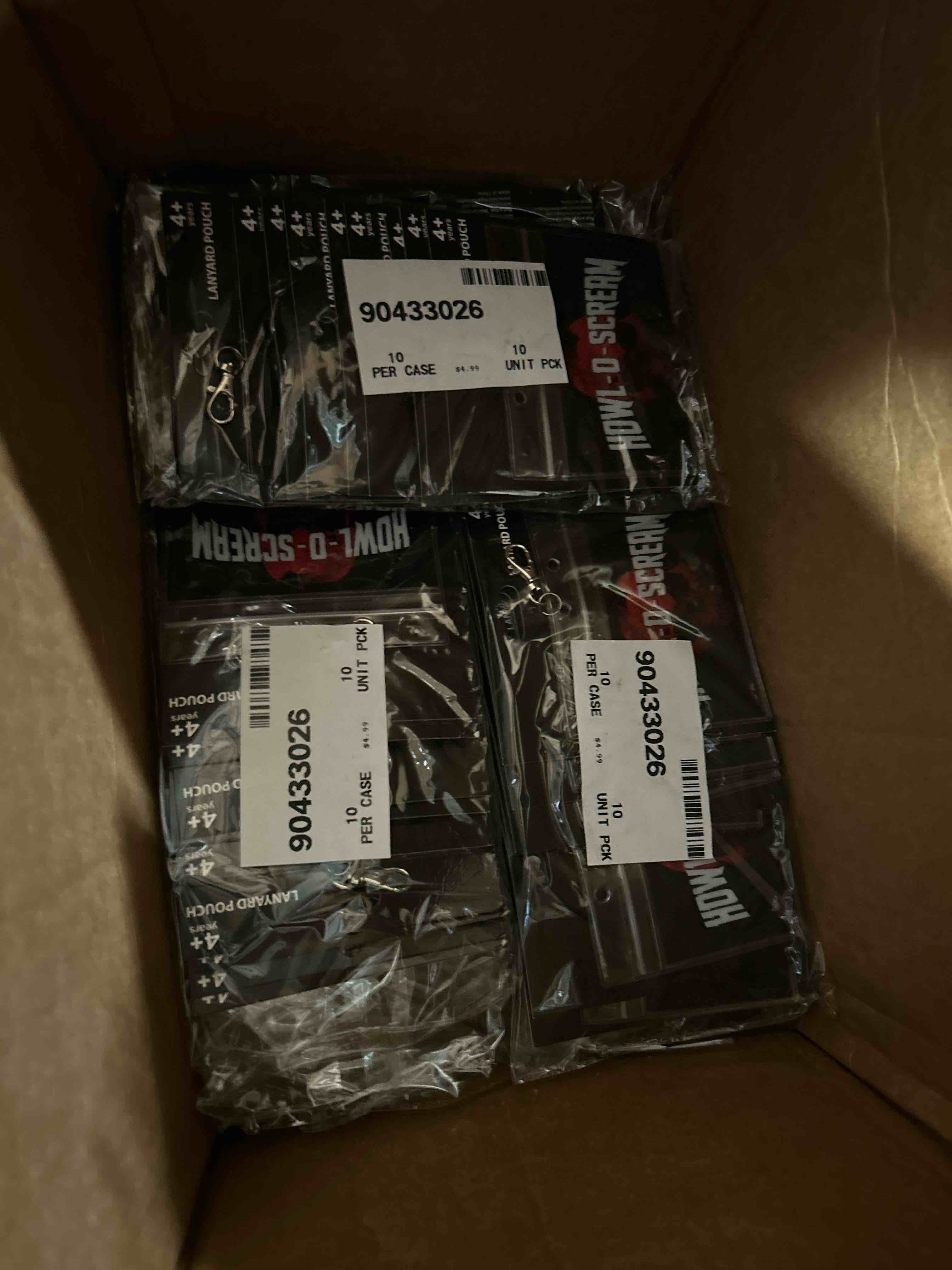 Condition photo showing Brand New for case of 200 howl o scream lanyard pouch 
