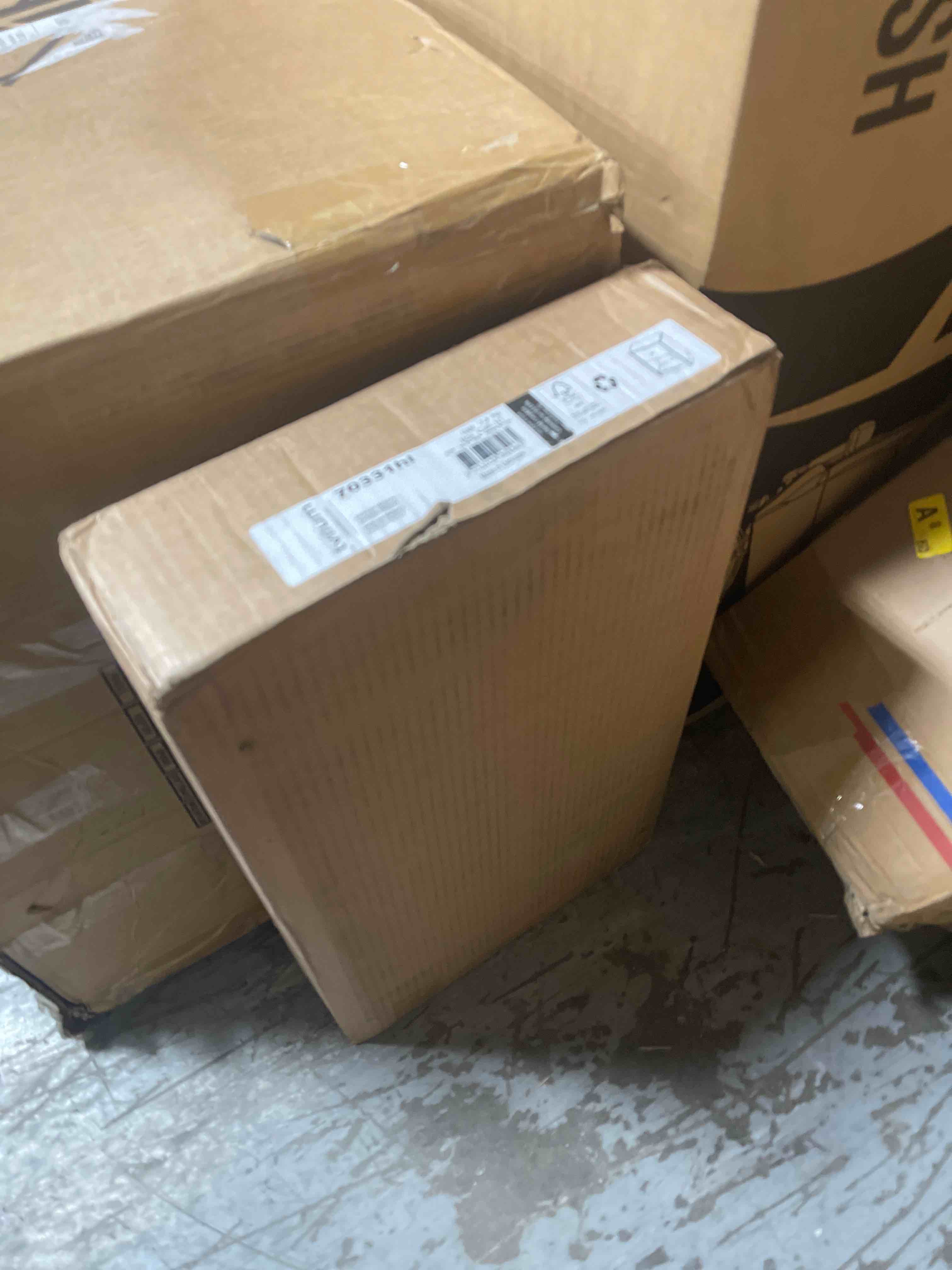 https://s3.amazonaws.com/lotting-images-prod/bidfta/PPE5036992_1778696046644.jpeg