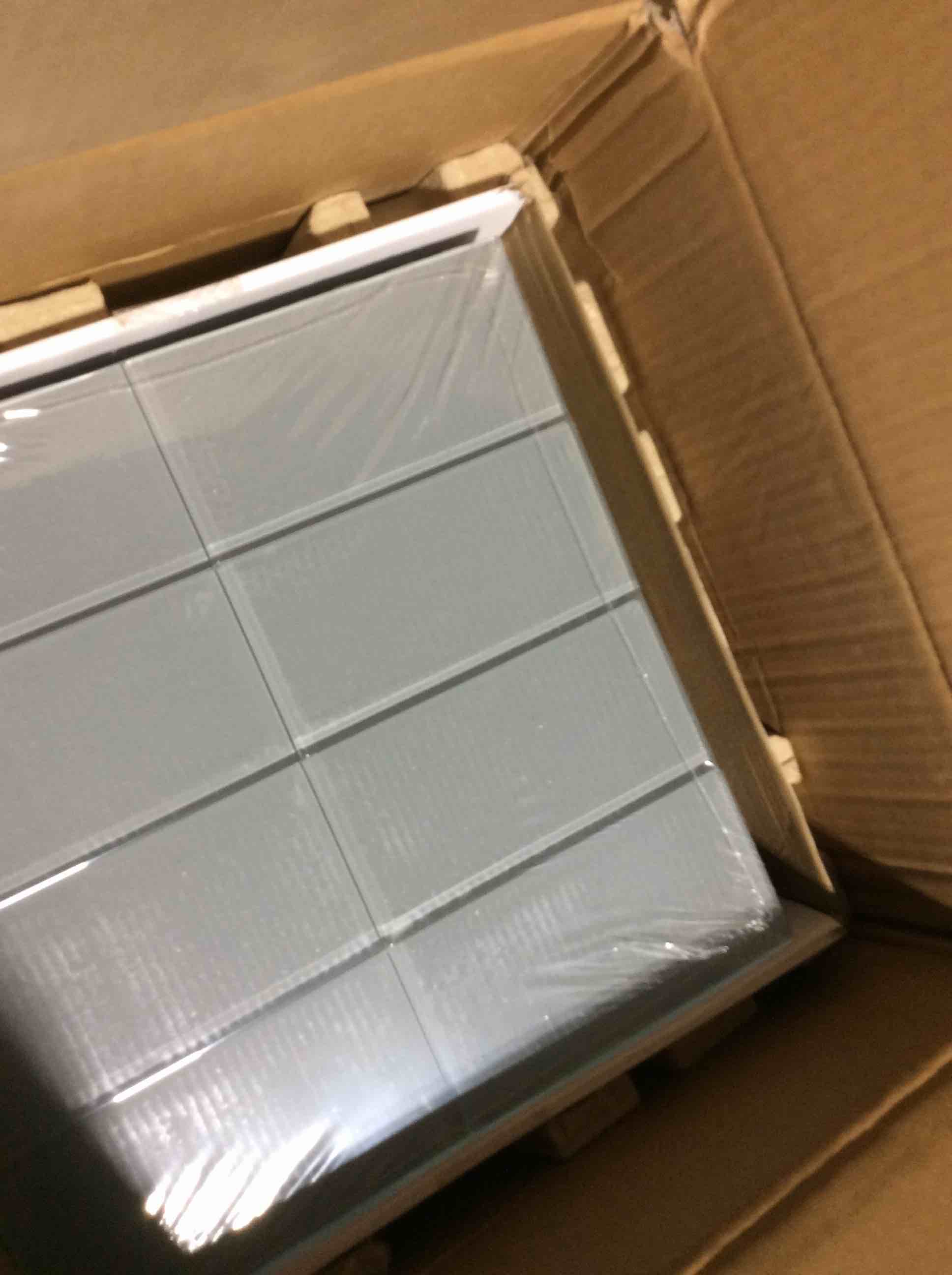 https://s3.amazonaws.com/lotting-images-prod/bidfta/PPE5059088_1780586631901.jpeg