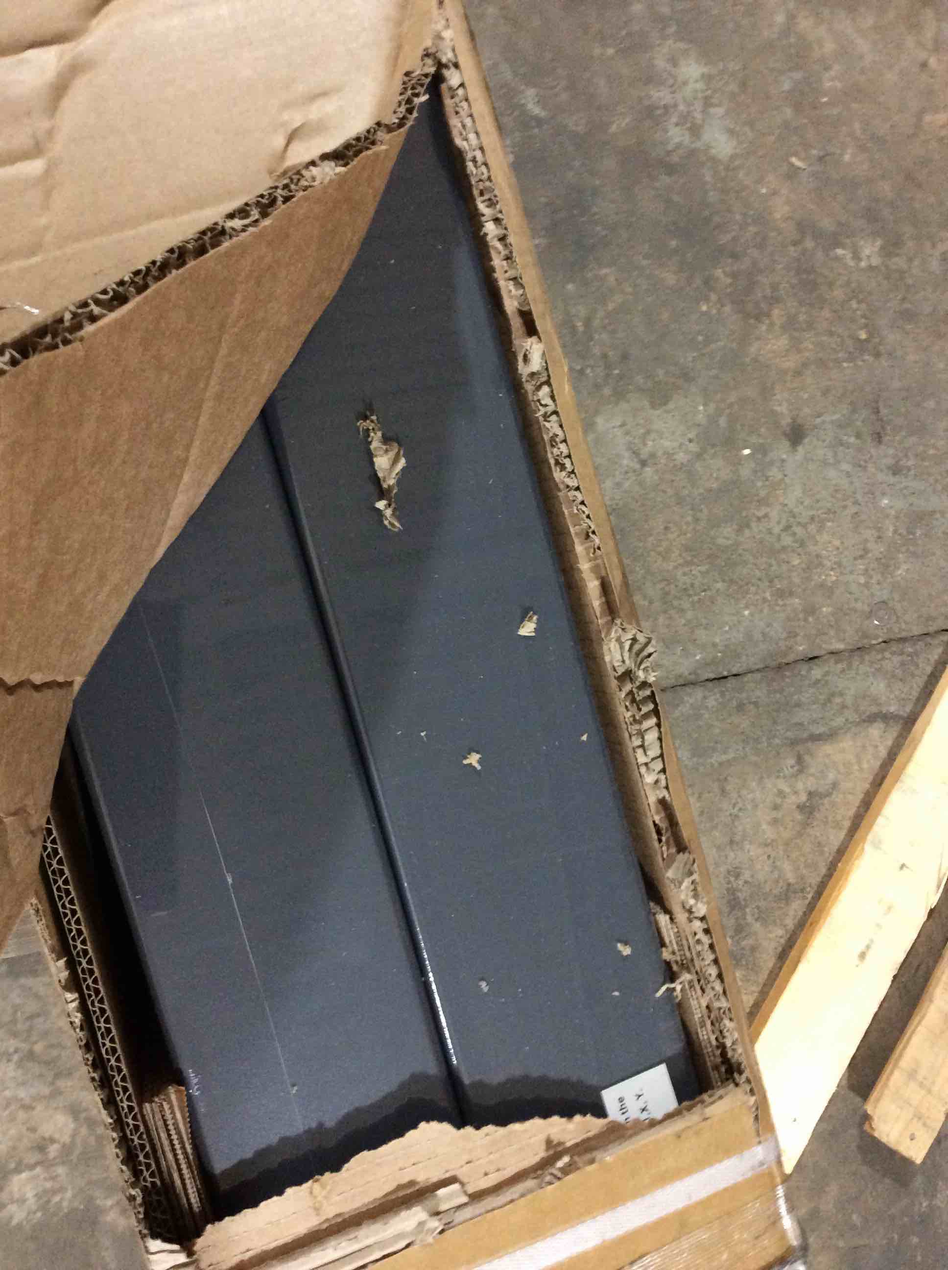 https://s3.amazonaws.com/lotting-images-prod/bidfta/PPE5059095_1780587894919.jpeg