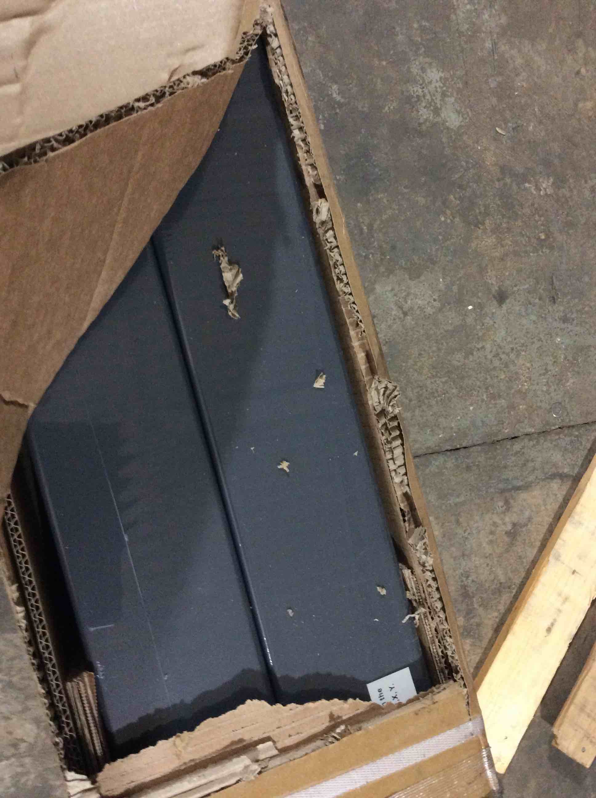 https://s3.amazonaws.com/lotting-images-prod/bidfta/PPE5059095_1780587896692.jpeg