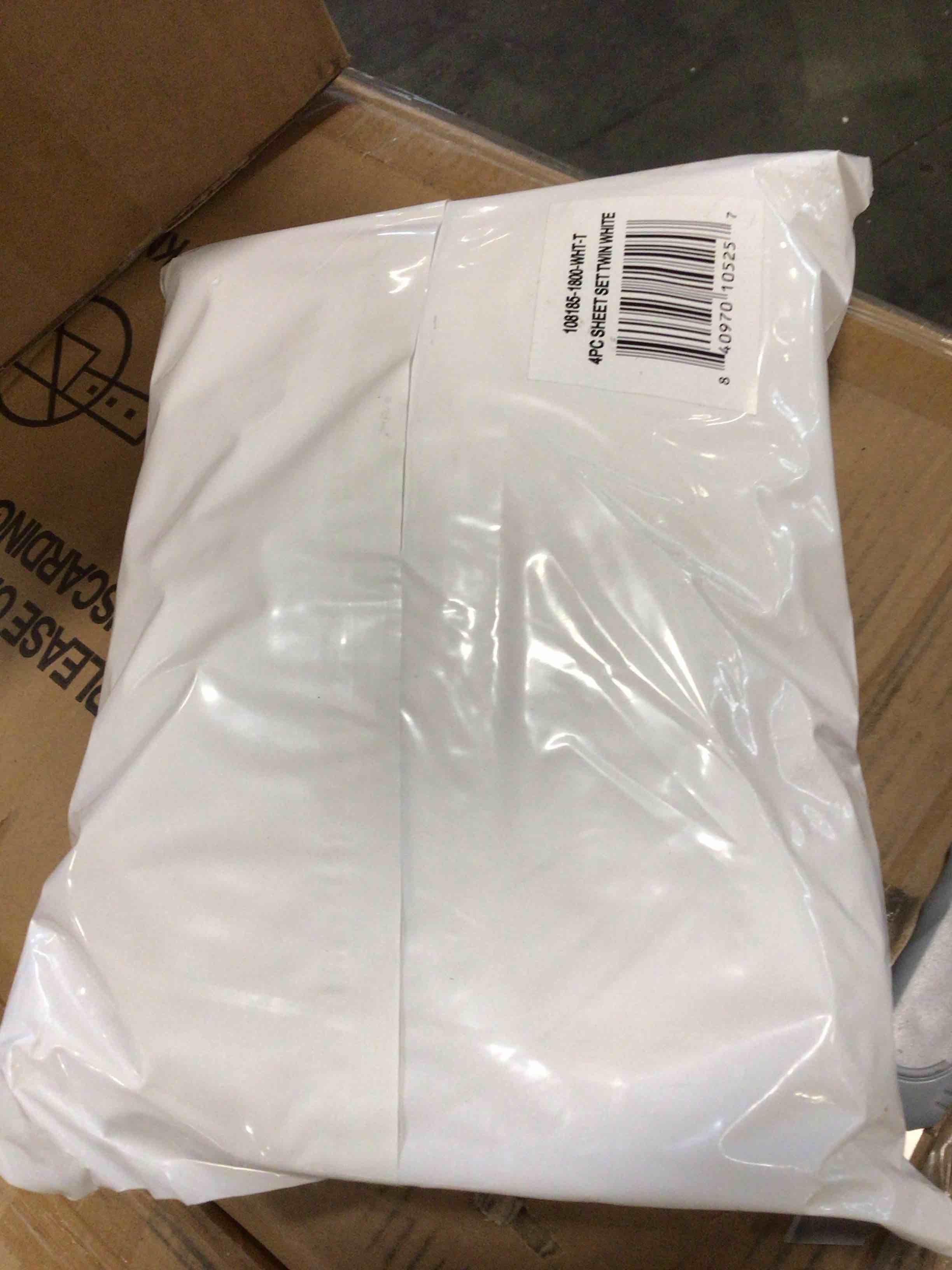 https://s3.amazonaws.com/lotting-images-prod/bidfta/PPE5062241_1781614170676.jpeg