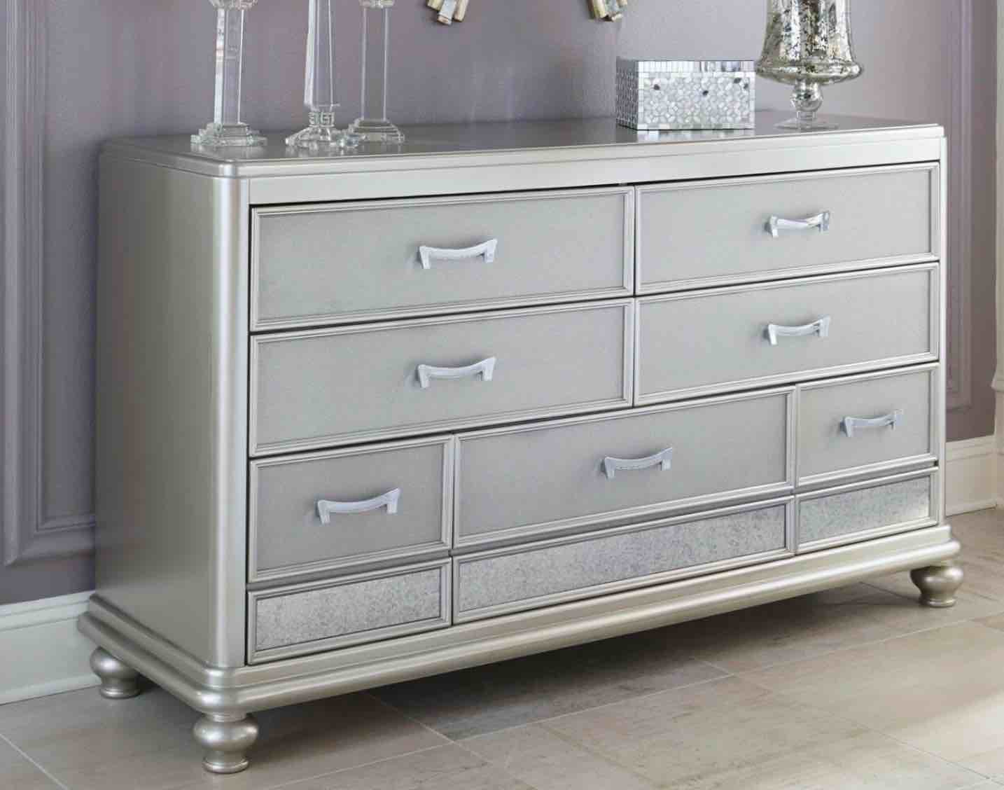 Coralayne 7 Drawer Dresser