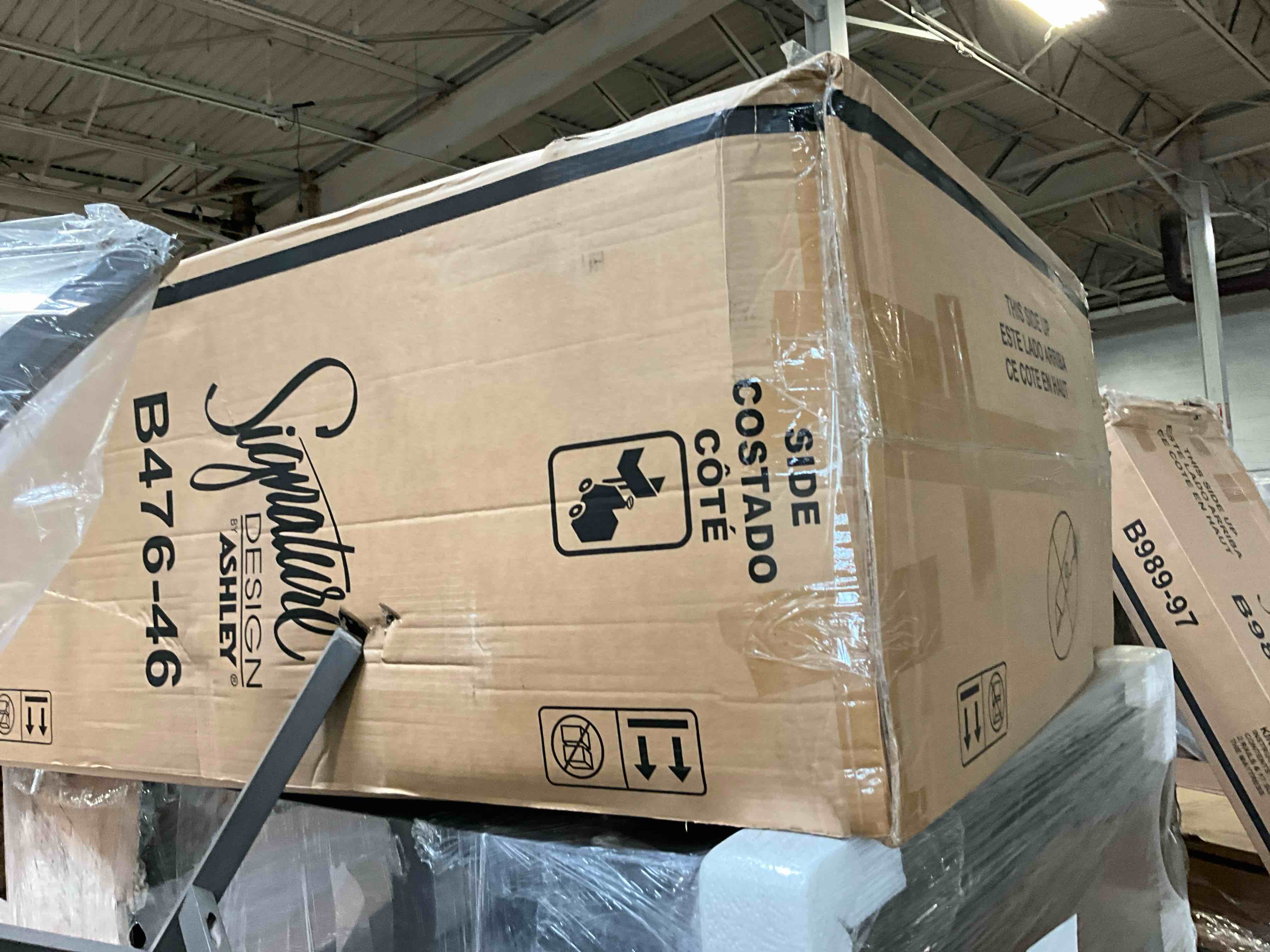 https://s3.amazonaws.com/lotting-images-prod/bidfta/PPE5062263_1781021100592.jpeg