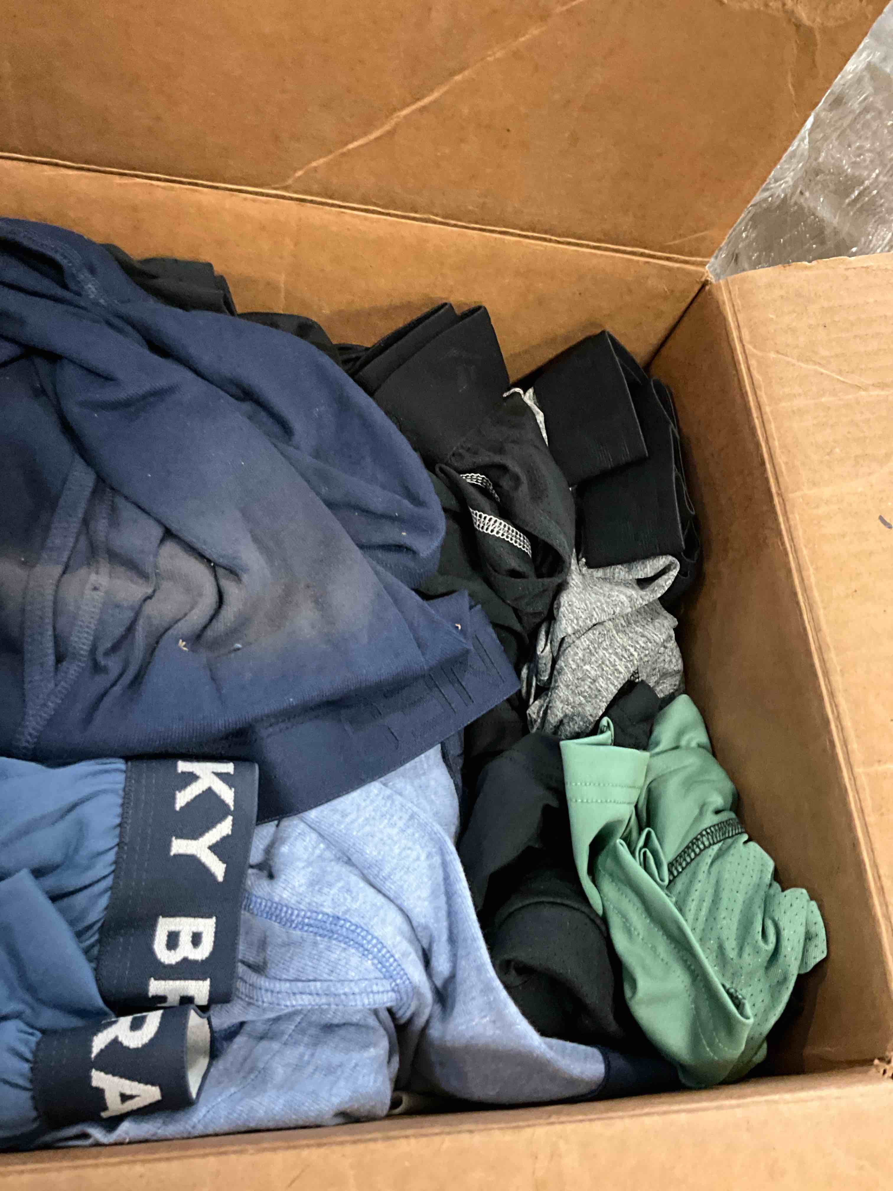 box lot of miscellaneous items 