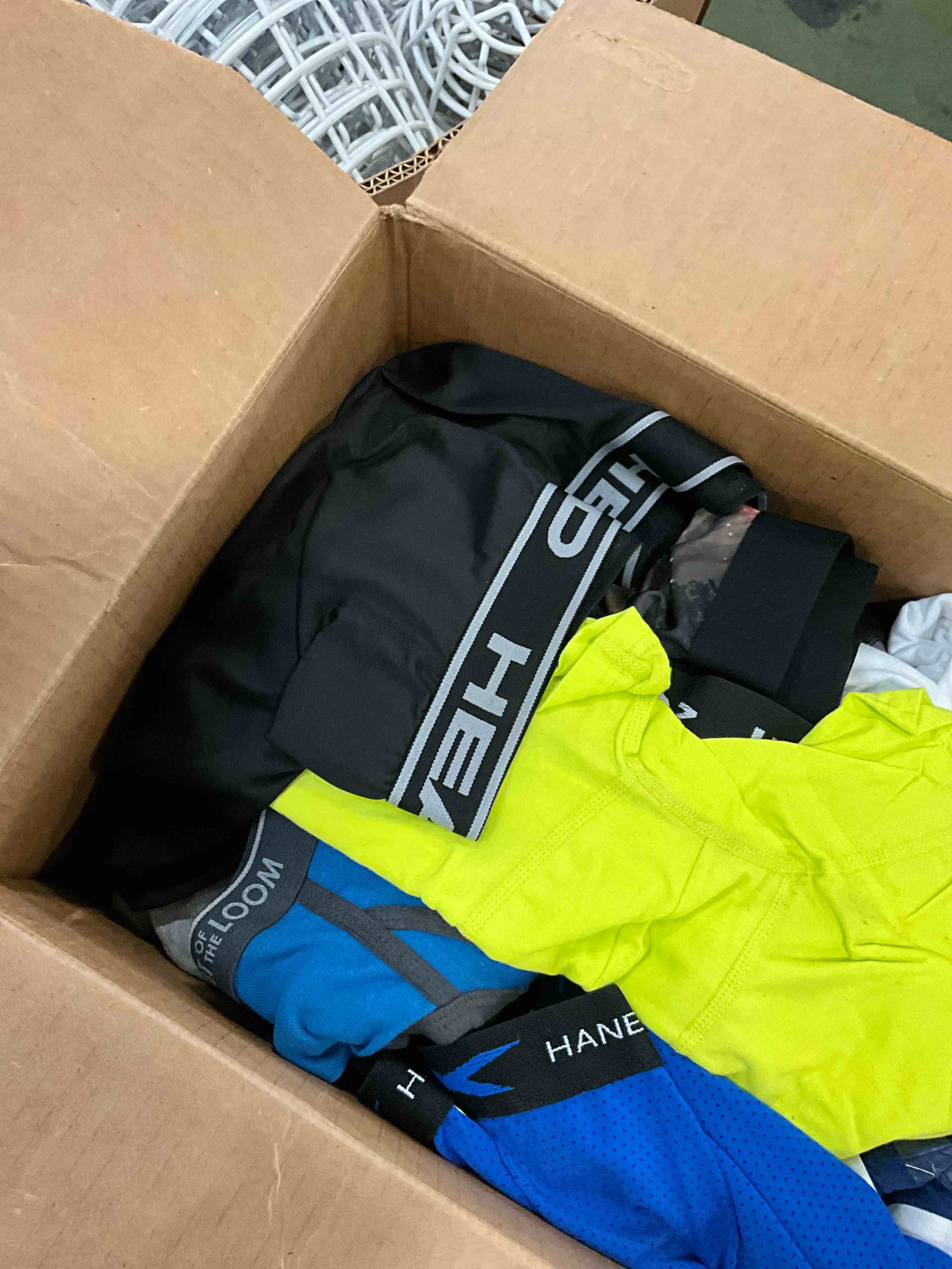 https://s3.amazonaws.com/lotting-images-prod/bidfta/PPE5062357_1781273898157.jpeg