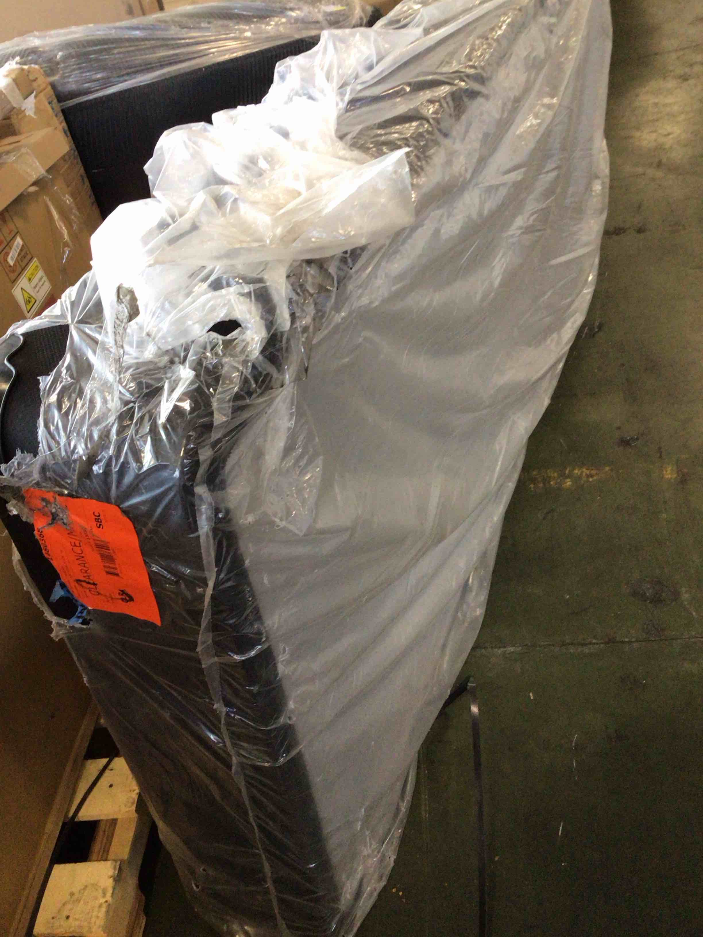 https://s3.amazonaws.com/lotting-images-prod/bidfta/PPE5063109_1782746521098.jpeg