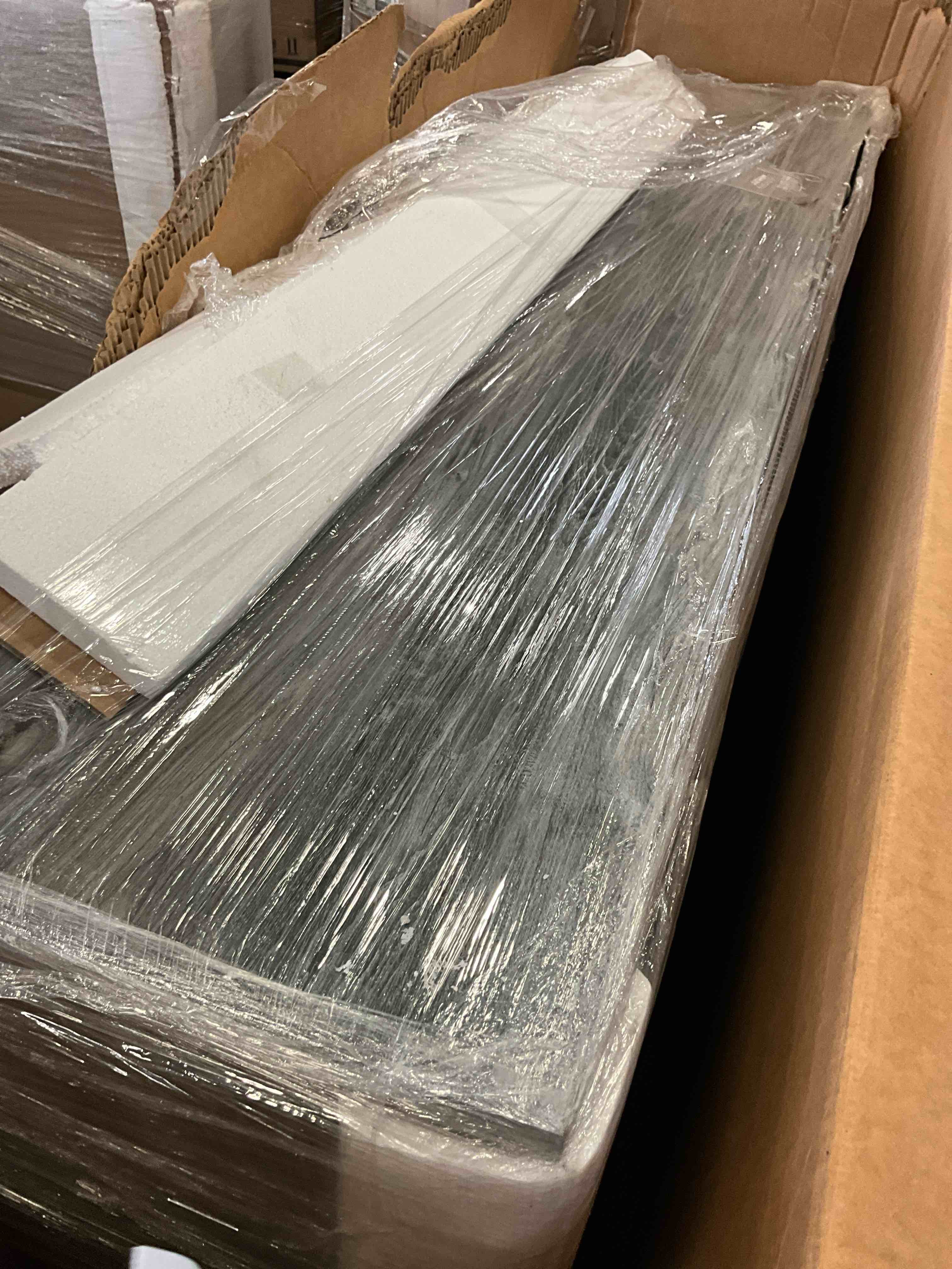 https://s3.amazonaws.com/lotting-images-prod/bidfta/PPE5063127_1782741338415.jpeg