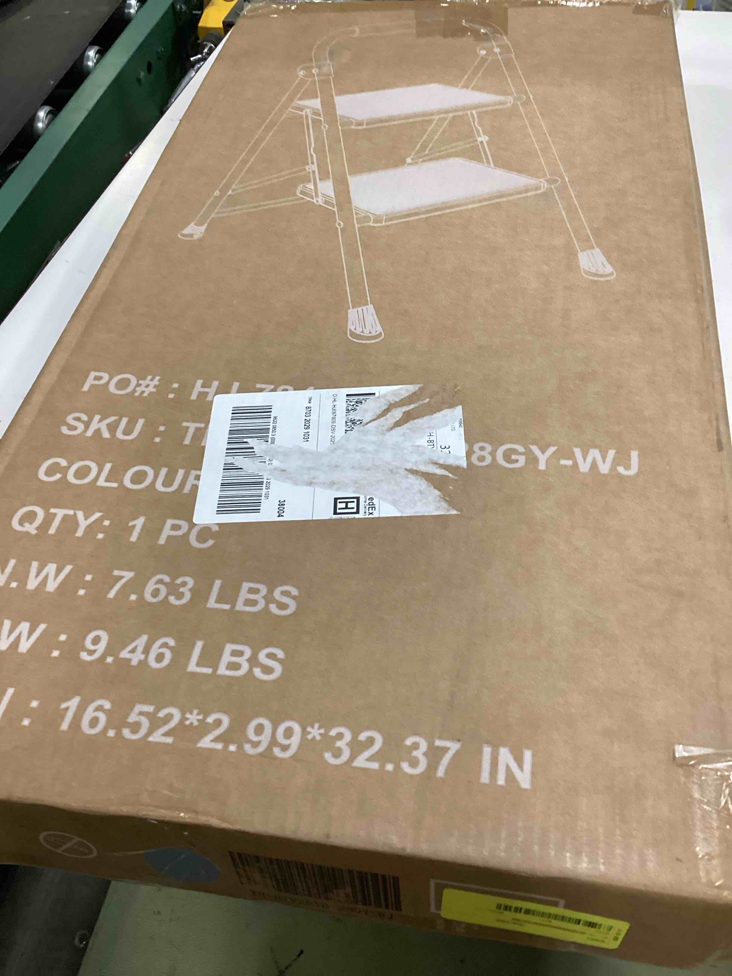 https://s3.amazonaws.com/lotting-images-prod/bidfta/PPE5080894_1777555078630.jpeg