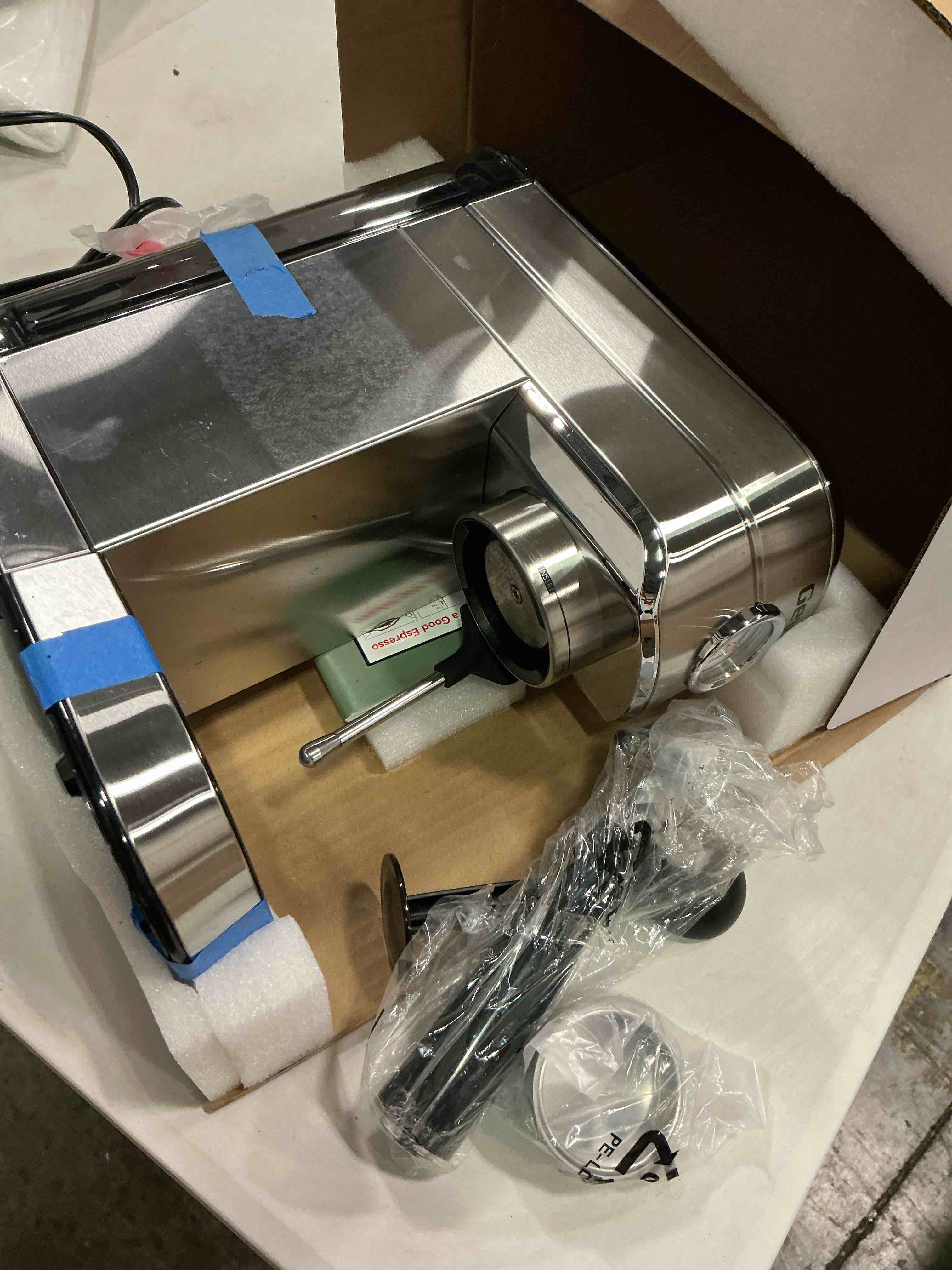 https://s3.amazonaws.com/lotting-images-prod/bidfta/PPE5083364_1777475766259.jpeg