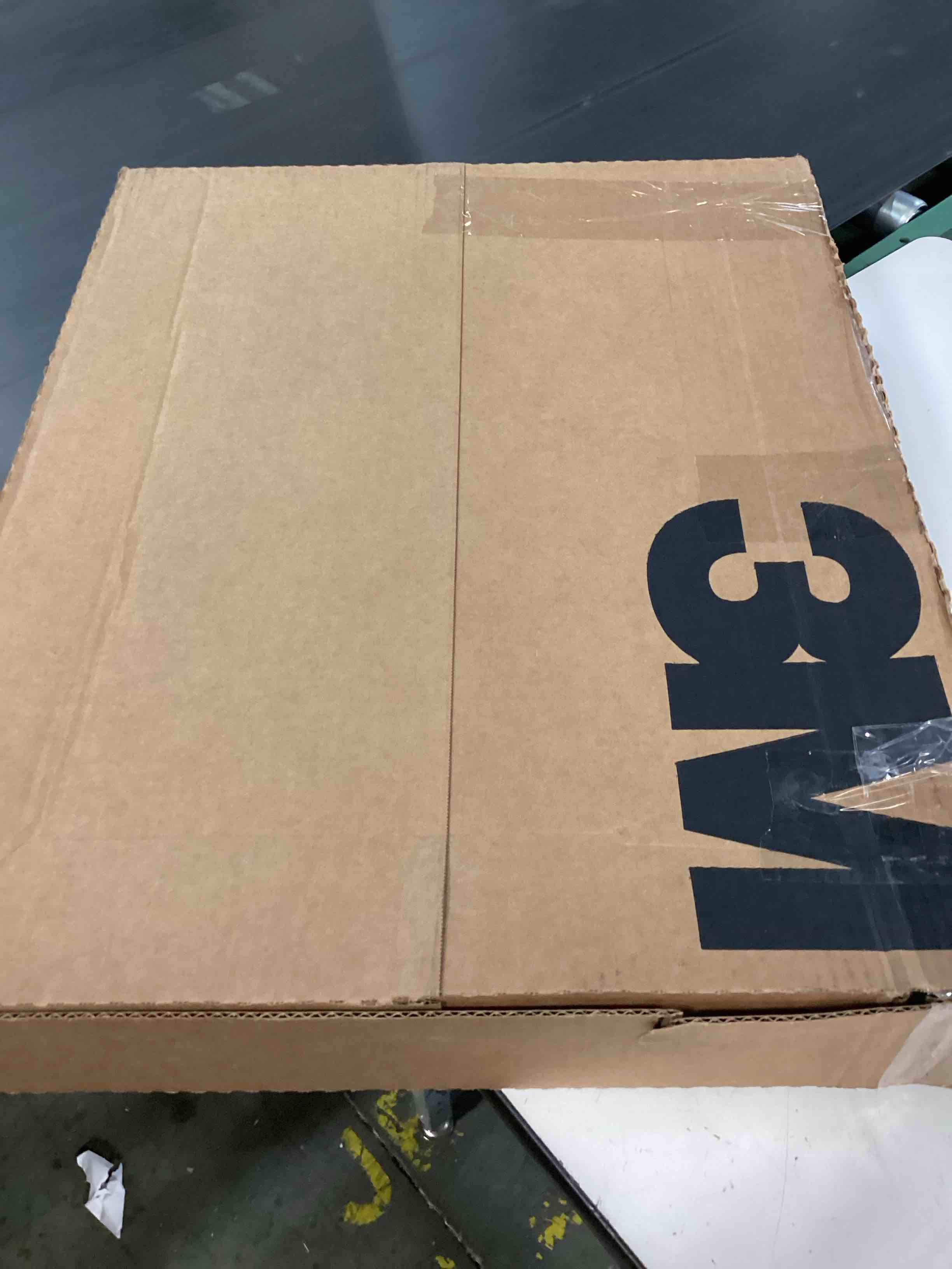 https://s3.amazonaws.com/lotting-images-prod/bidfta/PPE5088347_1778175372075.jpeg