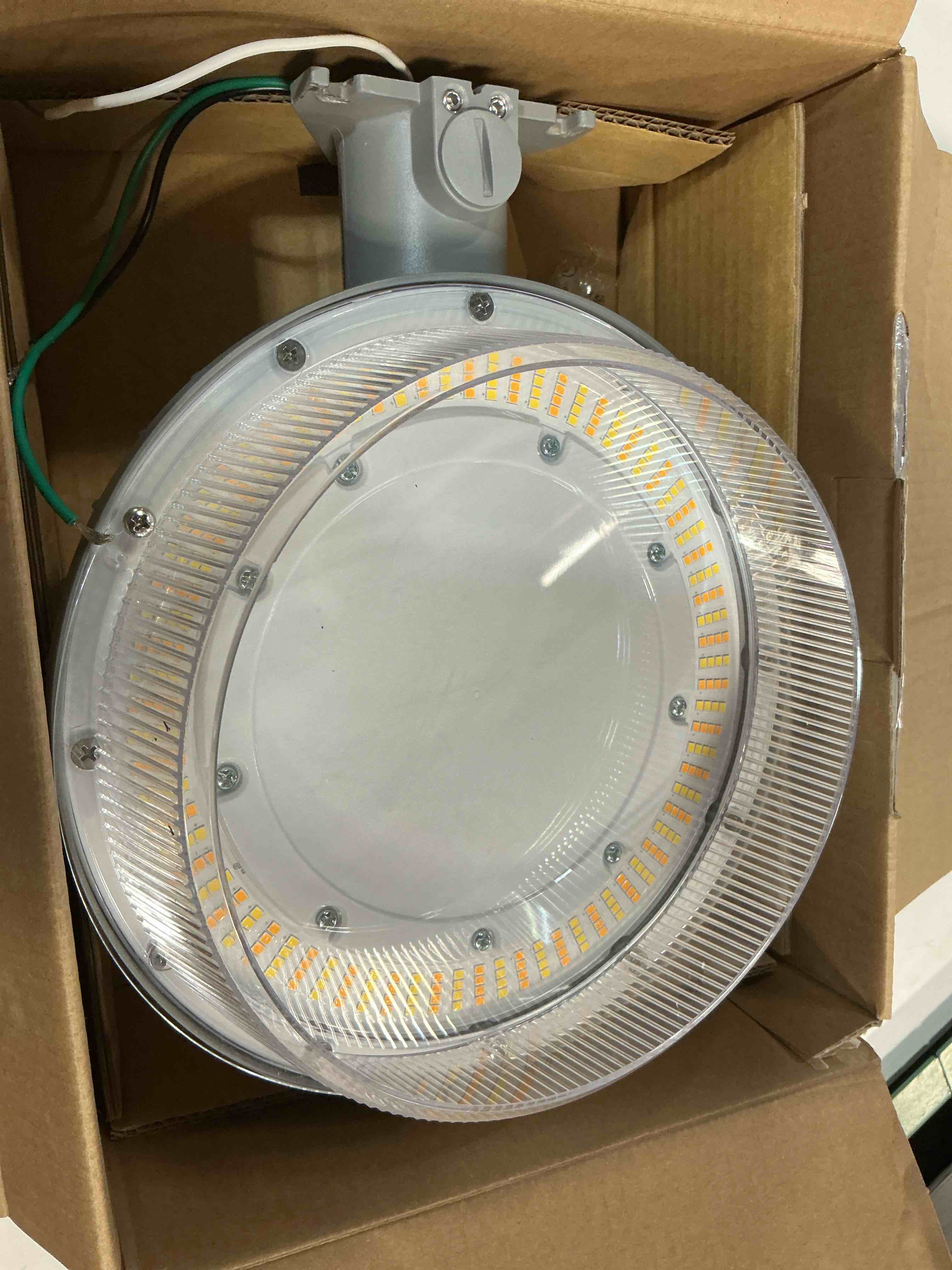 Condition photo showing Good Condition for lithonia lighting alo sww2 per dna m2 outdoor led switchable mvolt photocell security bran light