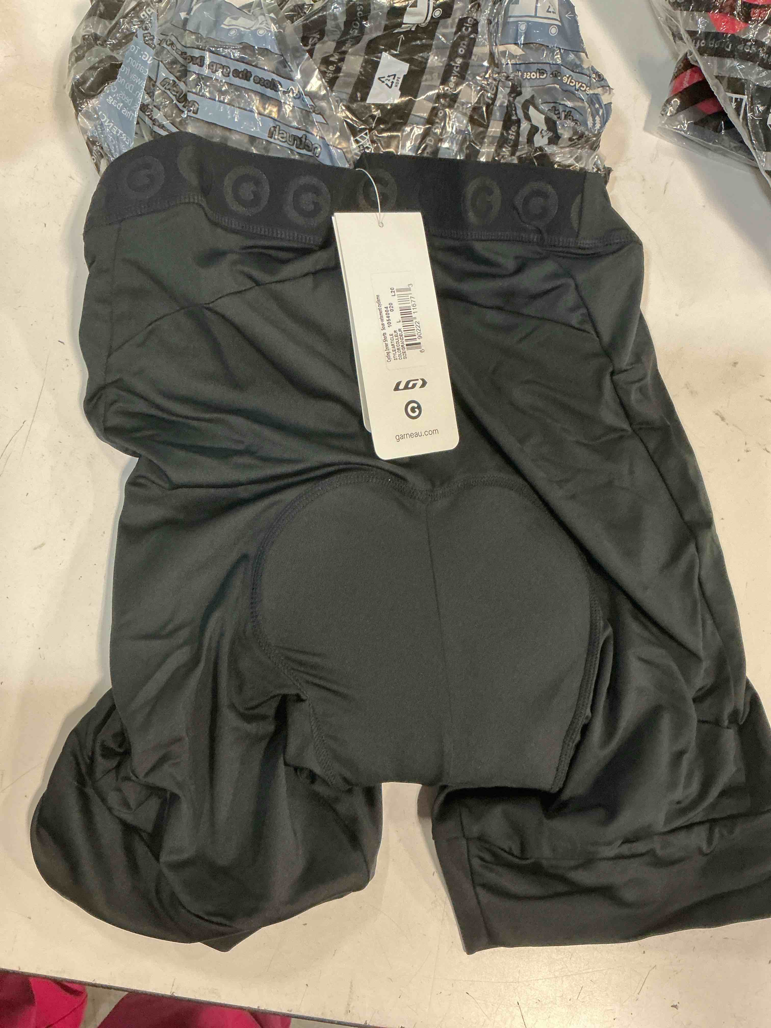 Condition photo showing New/Like New for garneau cycling inner short - black women s large
