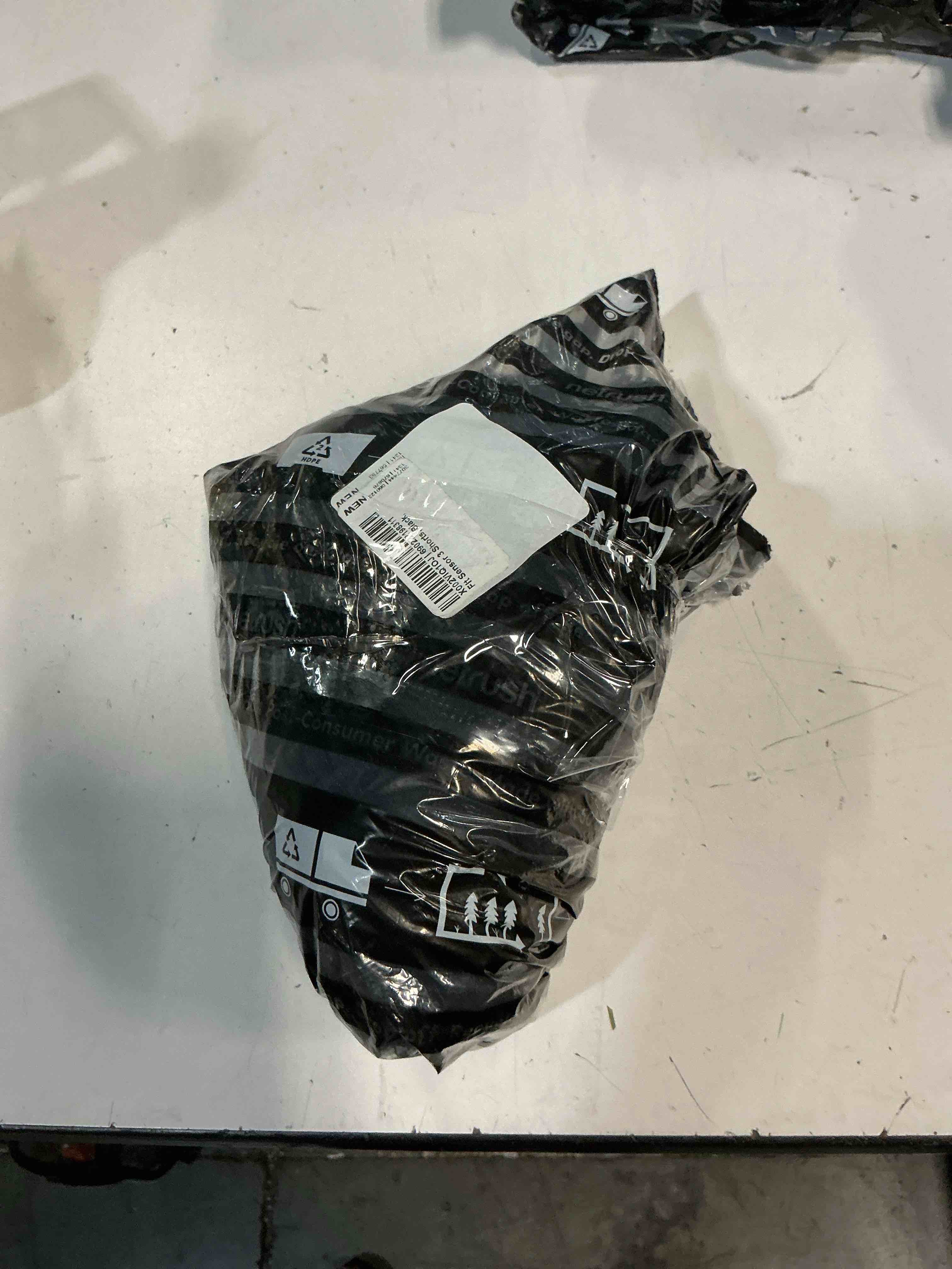 https://s3.amazonaws.com/lotting-images-prod/bidfta/PPE5093783_1777308985367.jpeg