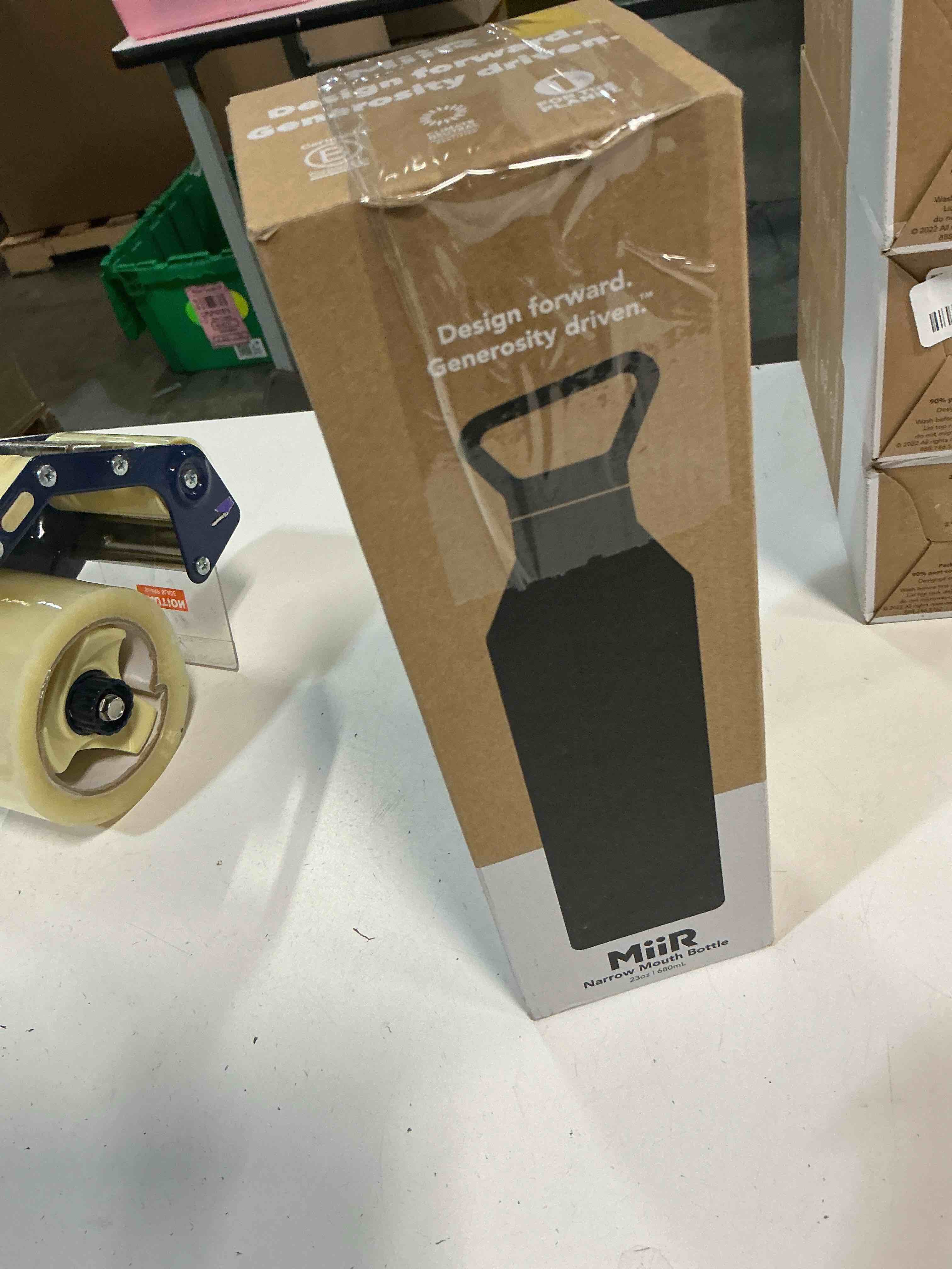 https://s3.amazonaws.com/lotting-images-prod/bidfta/PPE5093926_1777375917333.jpeg
