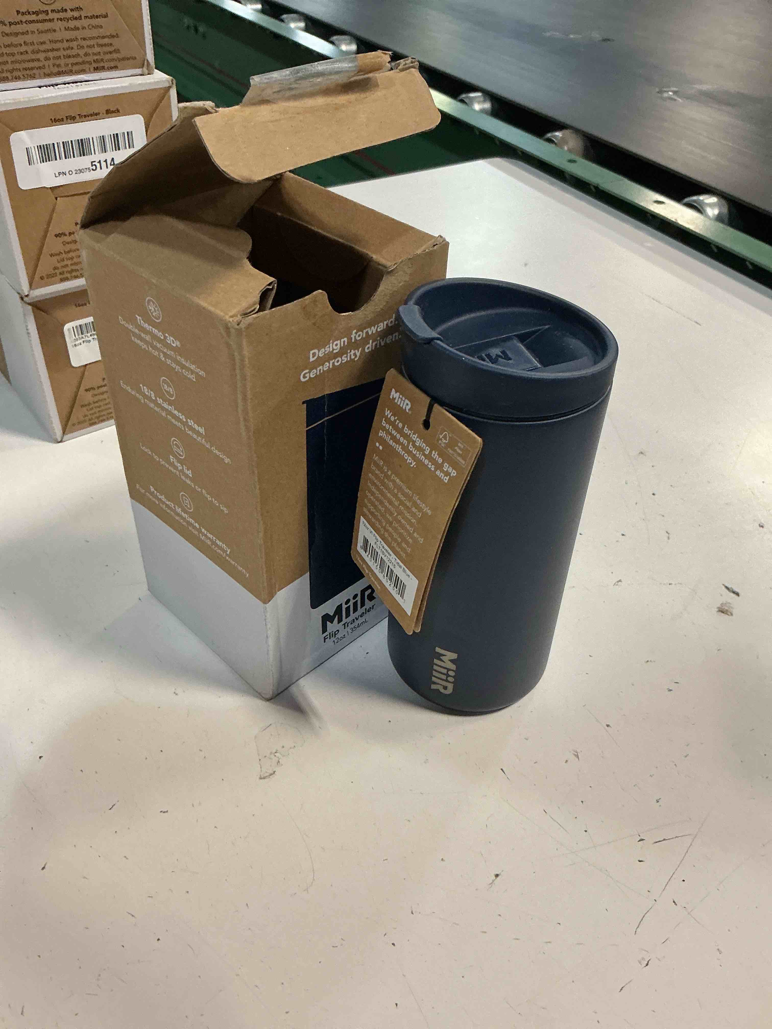 Condition photo showing New/Like New for miir flip traveler 12oz