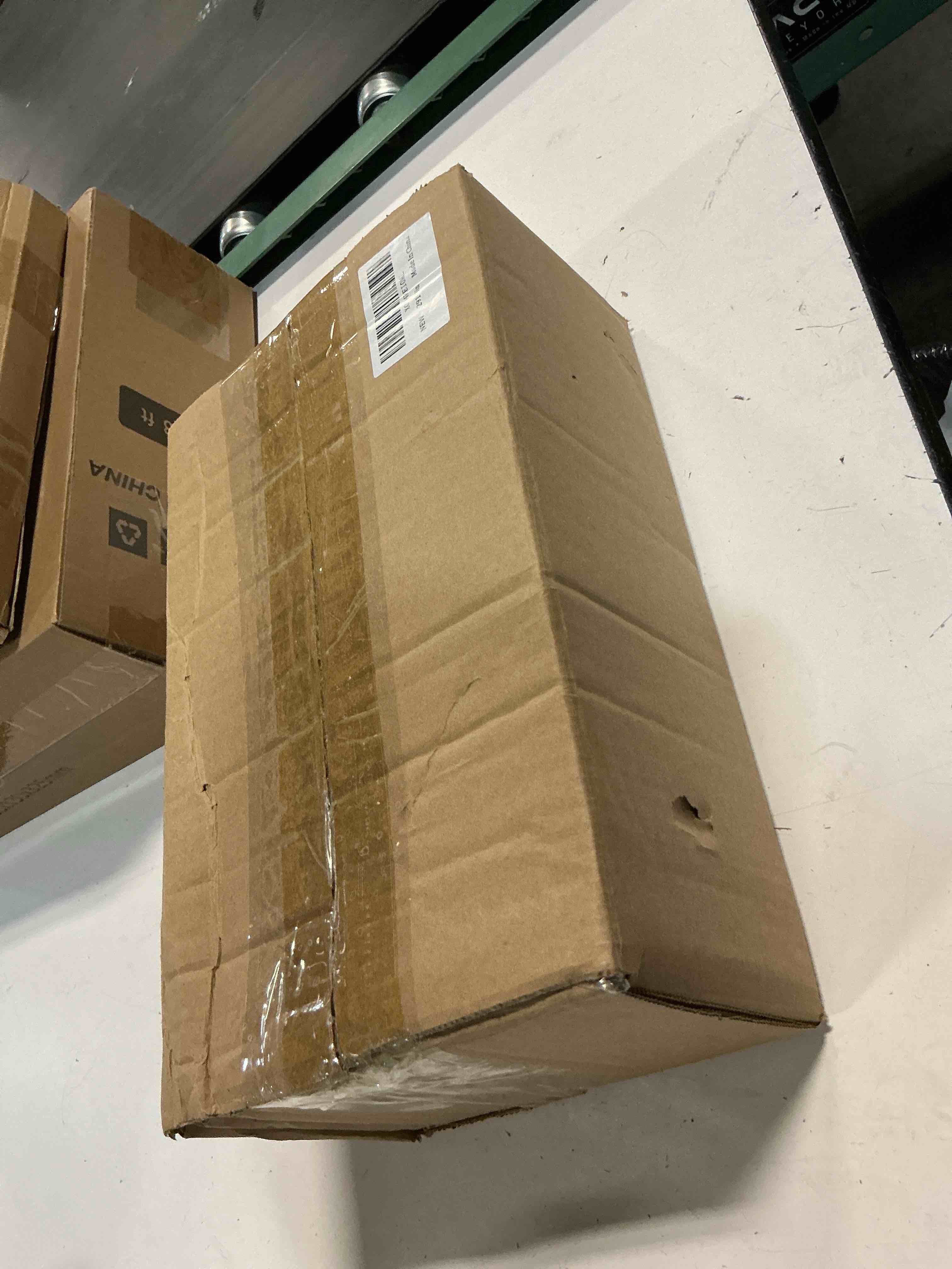 https://s3.amazonaws.com/lotting-images-prod/bidfta/PPE5094263_1777403549358.jpeg