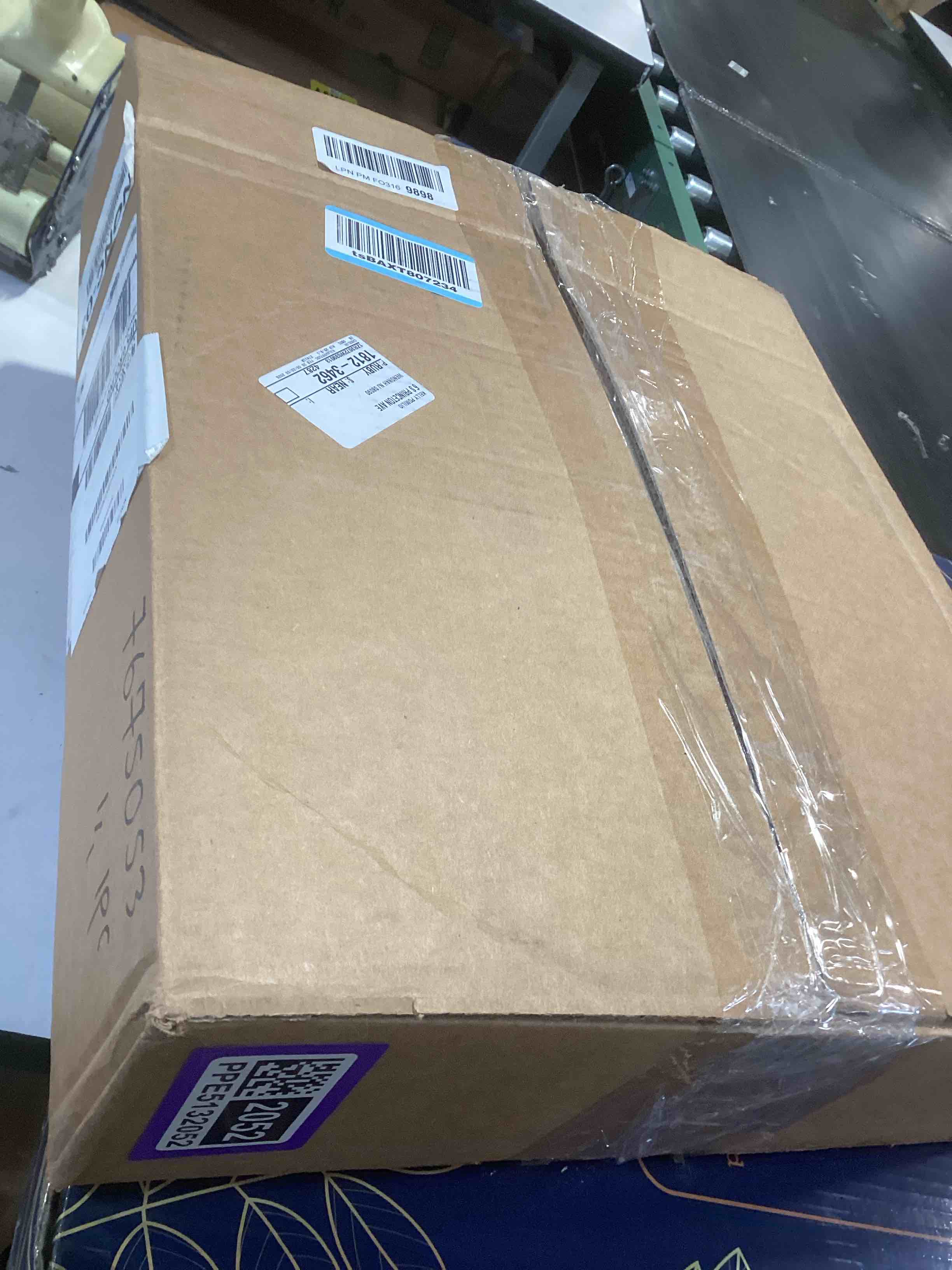 Condition photo showing Good Condition for loloi chris loves julia darla collection pcj0025 olive 18'' x 18'' cover w/poly pillow olive cover w/poly