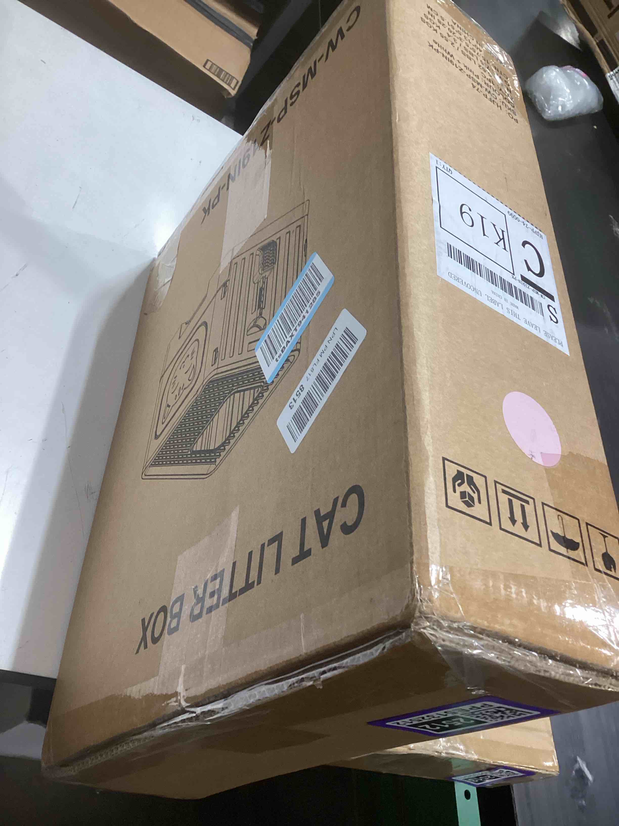 Condition photo showing Good Condition for olixis cat litter box with lid, large foldable cat box with litter scoop, front entry top exit kitty litter box with door, easy cleaning drawer design odor control, pink
