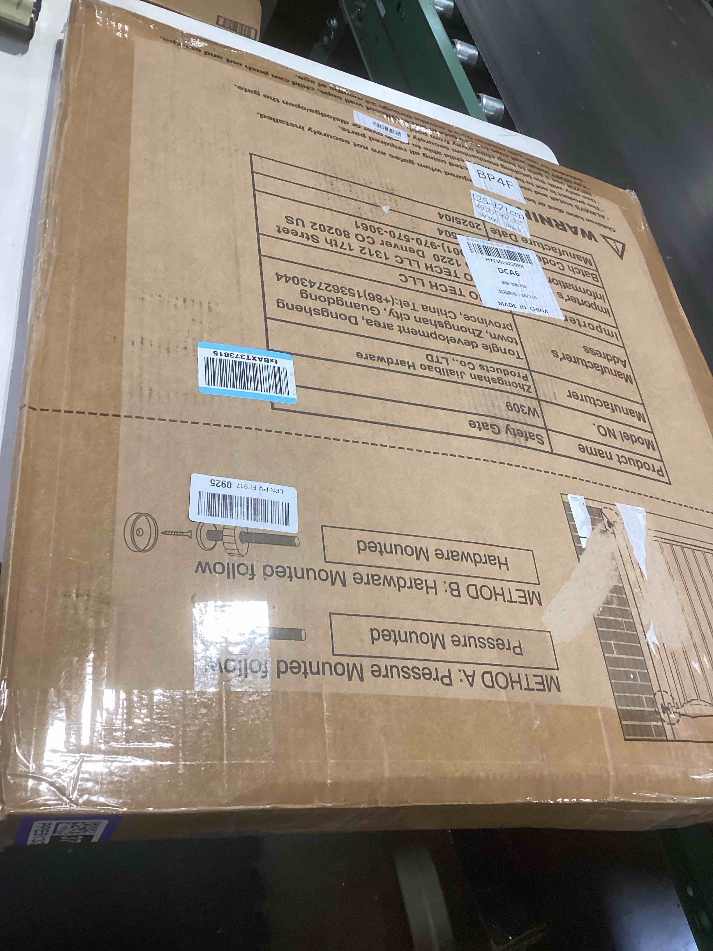 Condition photo showing Good Condition for dearbb triple lock baby gate for stairs doorways and house 31" to 86" extra wide pressure mounted easy walk through auto close safety pet gate black 49.21-67.32"