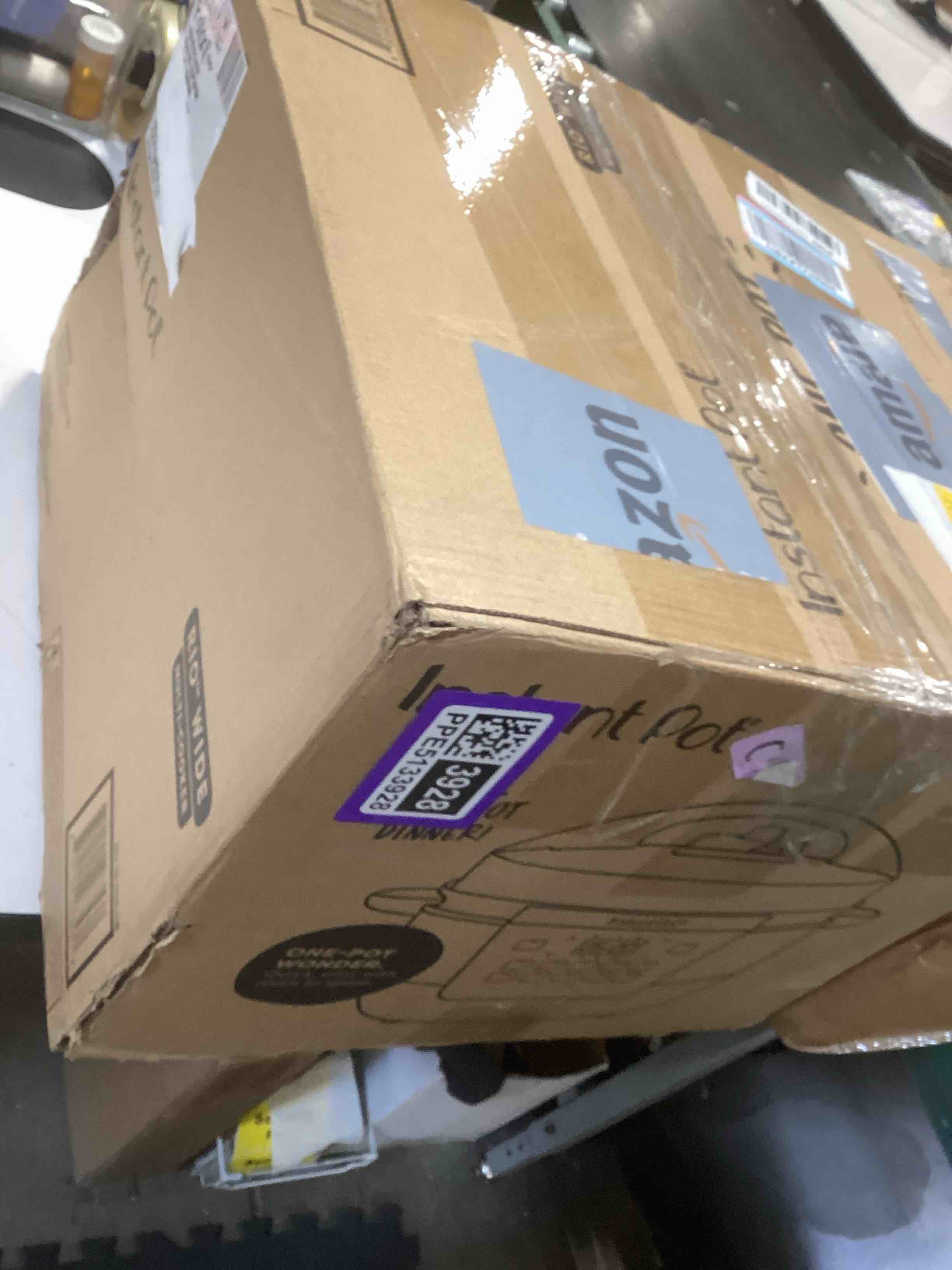 Condition photo showing As Is for instant pot 7.5qt rio wide, 7-in-1 electric multi-cooker, pressure cooker, slow cook, rice, steamer, sauté, yogurt & warmer, wide base, large searing base, whisperquiet steam release black 7.5 quarts