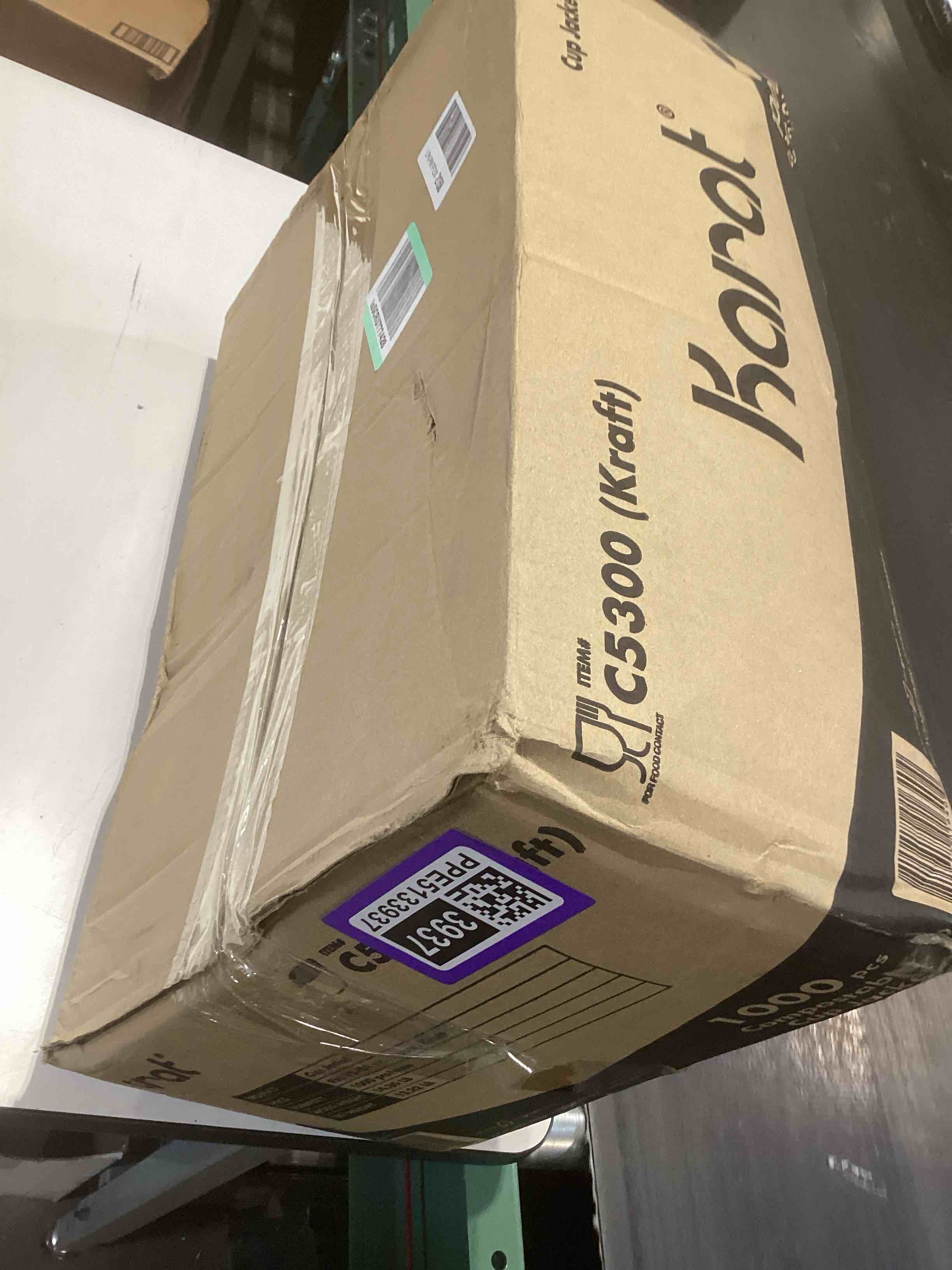 Condition photo showing Good Condition for karat [1,000 ct coffee cup sleeves traditional corrugated coffee cup jackets for 10 oz to 24 oz cups, recyclable & disposable (c5300 kraft)