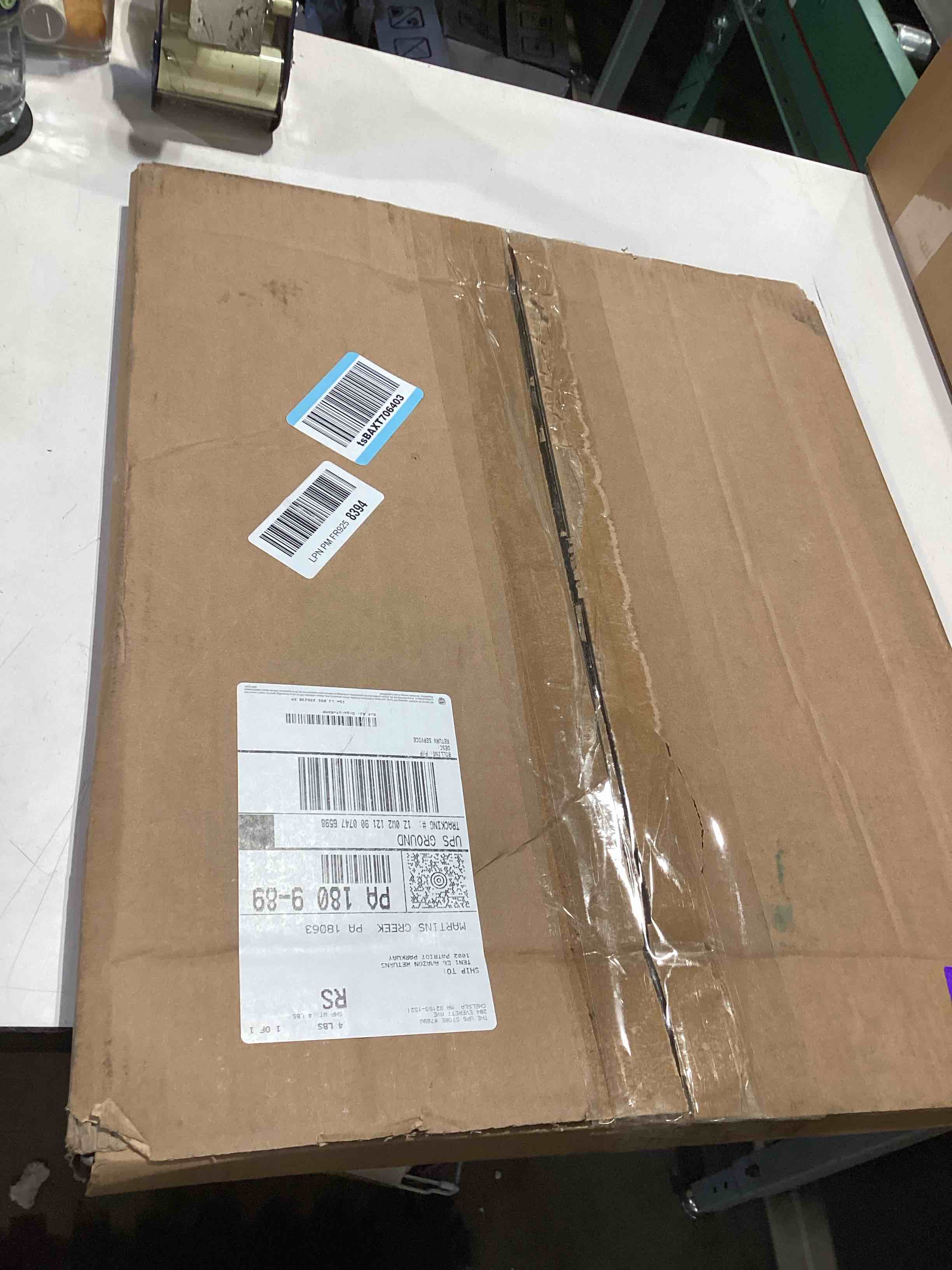 Condition photo showing Good Condition for 16x20 wood frame grey, rustic natural 20x16in woodgrain picture poster frame, modern 16 x 20inch gallery wall photo frame with hd plexiglass, horizontal vertical wall mounting display 1pcs grey 16x20