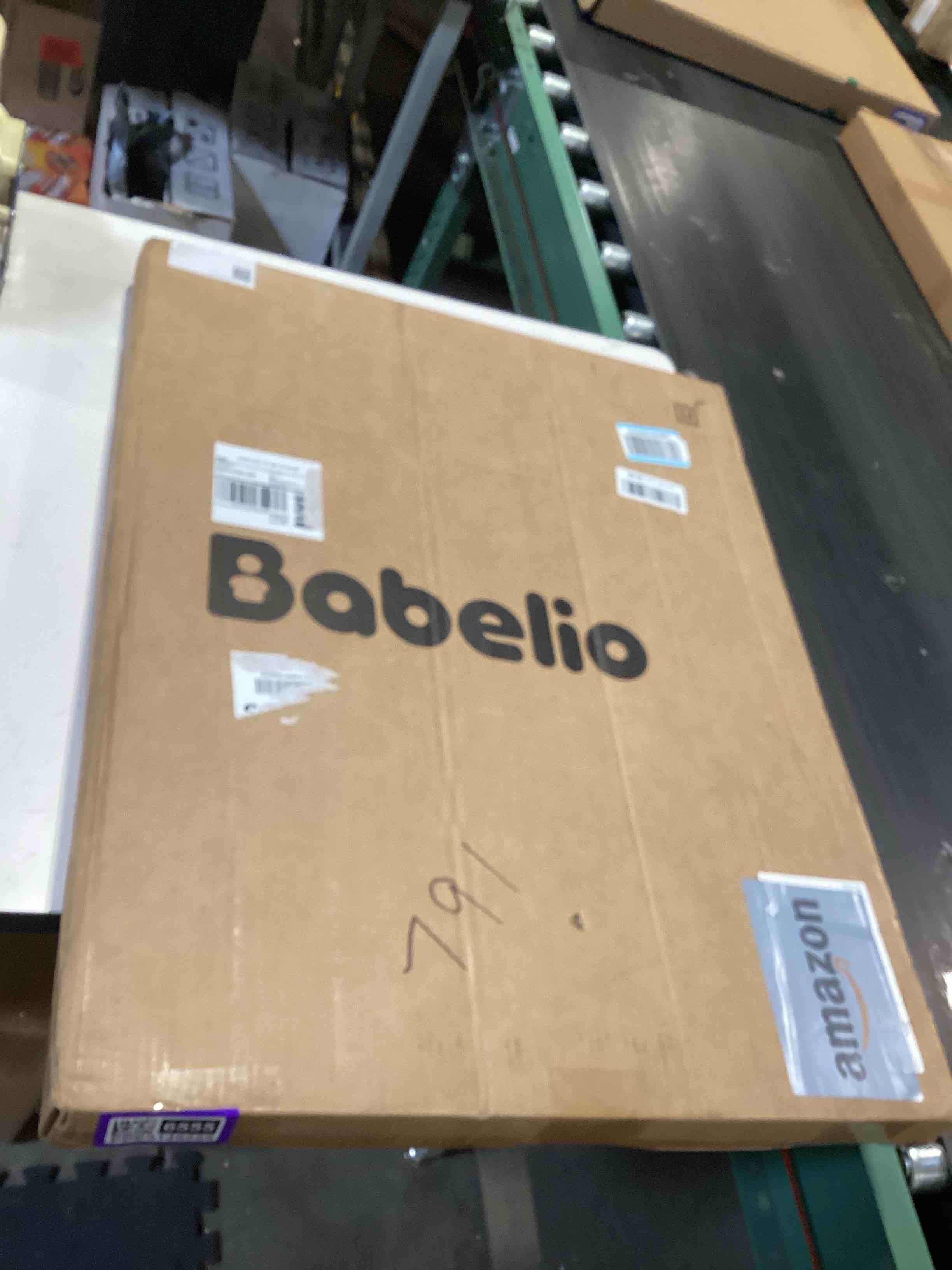 Condition photo showing Good Condition for babelio safety gate door fits for stairs, narrow and wide doorways with auto close, easy install, no drilling, pressure mounted for baby, child, pets, dog/puppy, 26''-40'', white white 30"tall 26"-40" wide