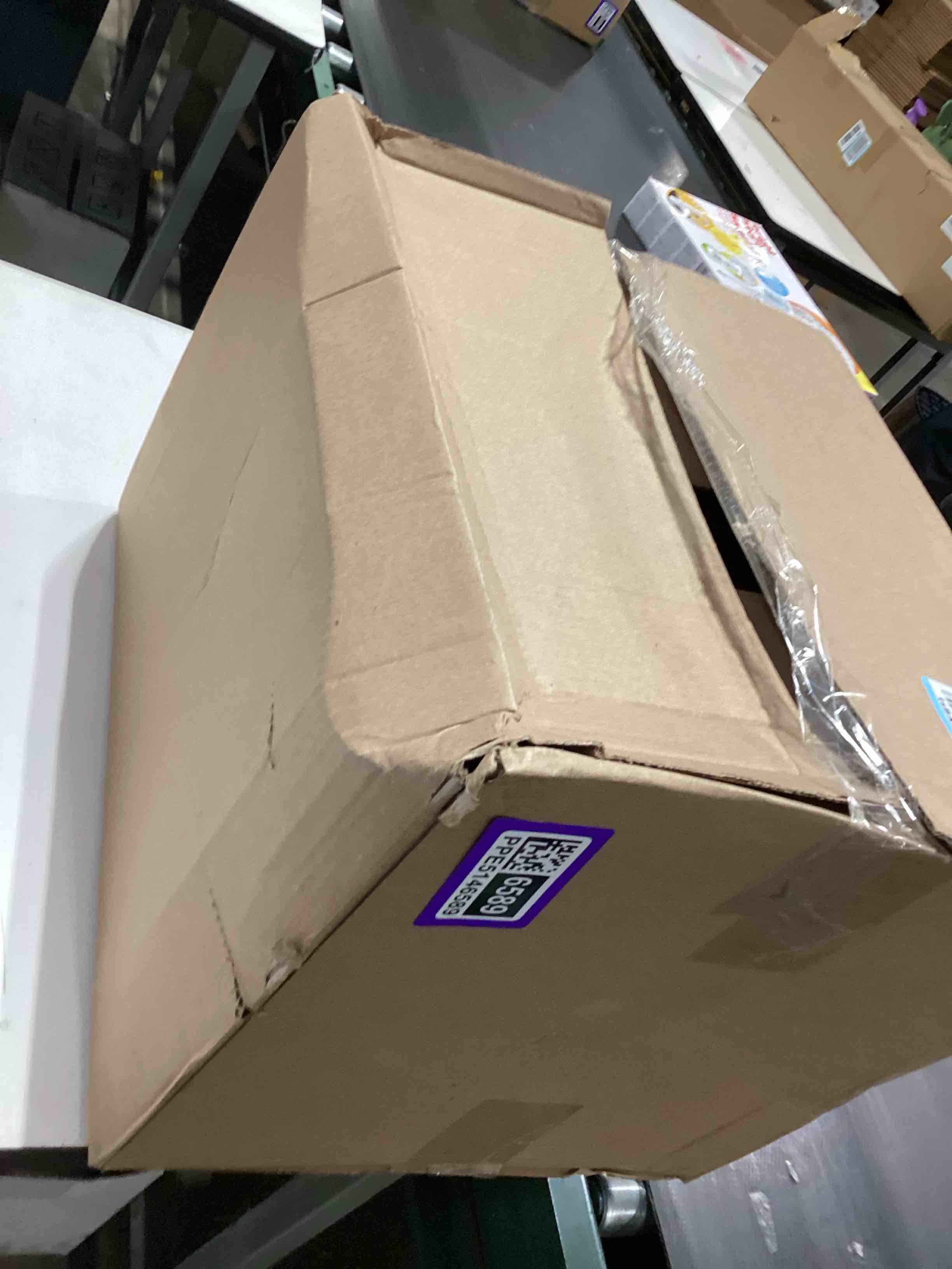 Condition photo showing Good Condition for jjring 13x19 art portfolio folder with plastic sleeves, 24-pocket portfolio binder displaying 48 pages, presentation book with black inner paper for artwork storage, black 13*19