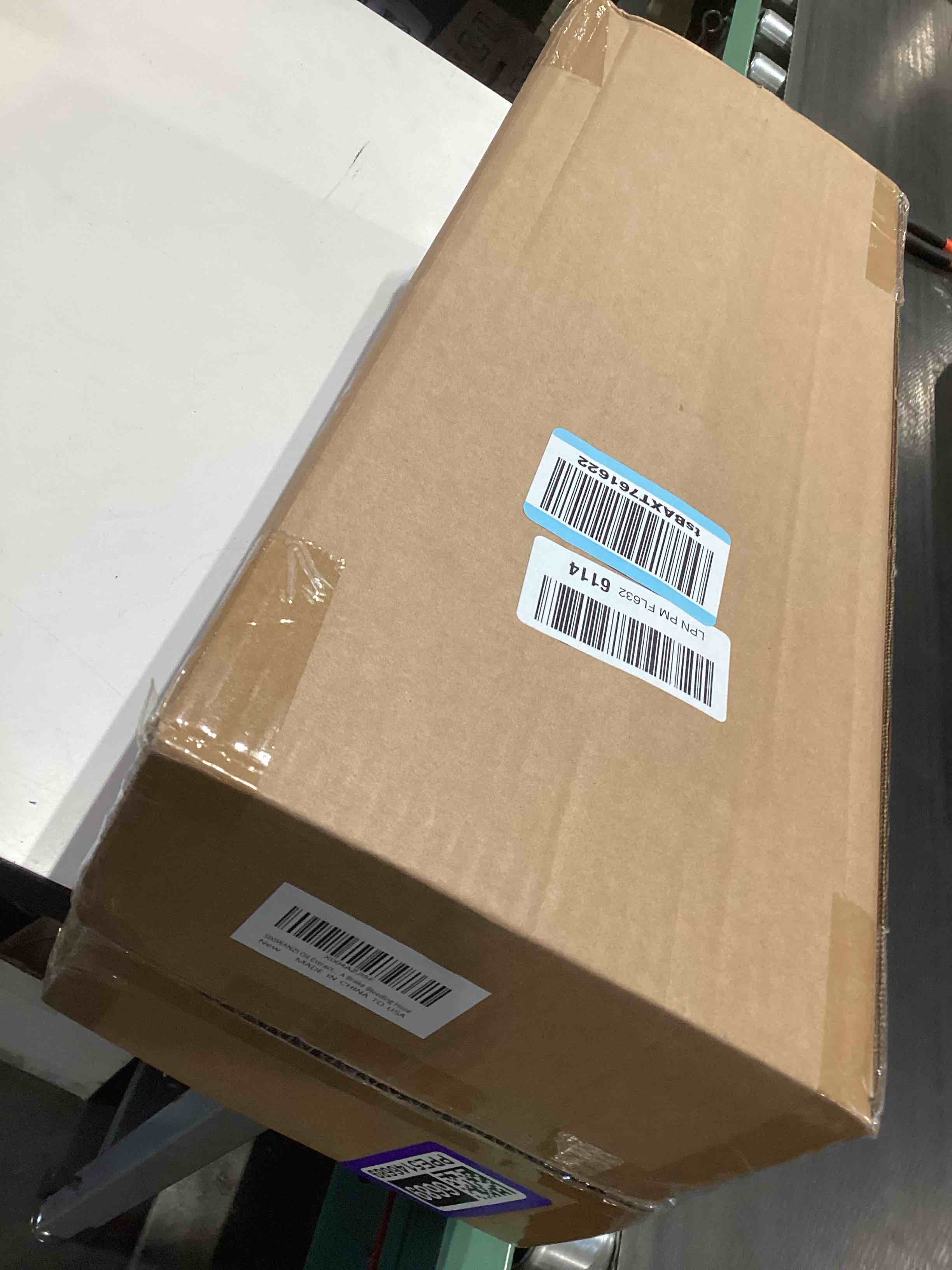 Condition photo showing Good Condition for sixiwanzi 6.5l oil extractor pump, pneumatic/manual fluid extractor with pipe storage units