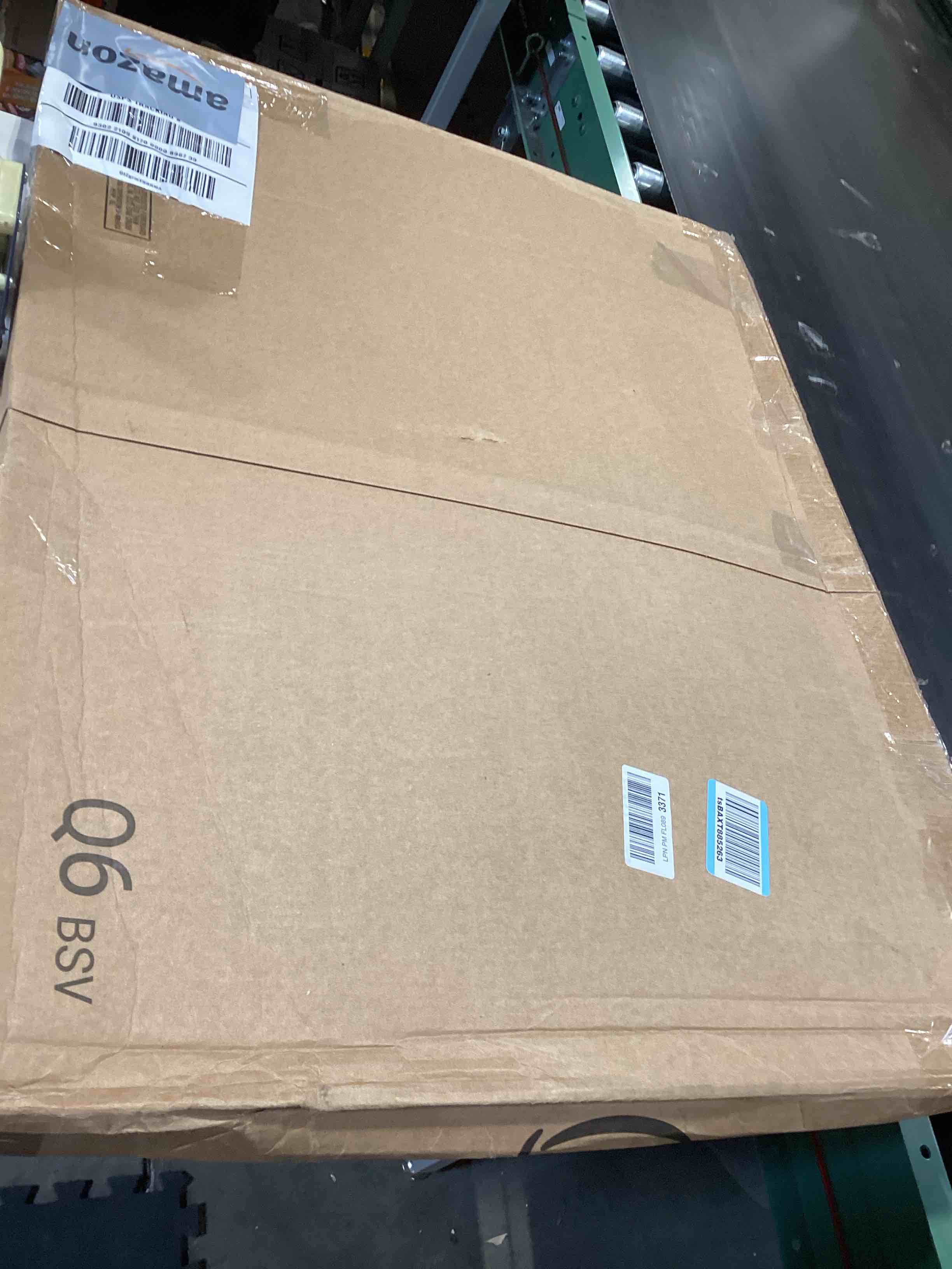 Condition photo showing Good Condition for winco 14" x 15" x 15" wooden pizza peel with 36" handle