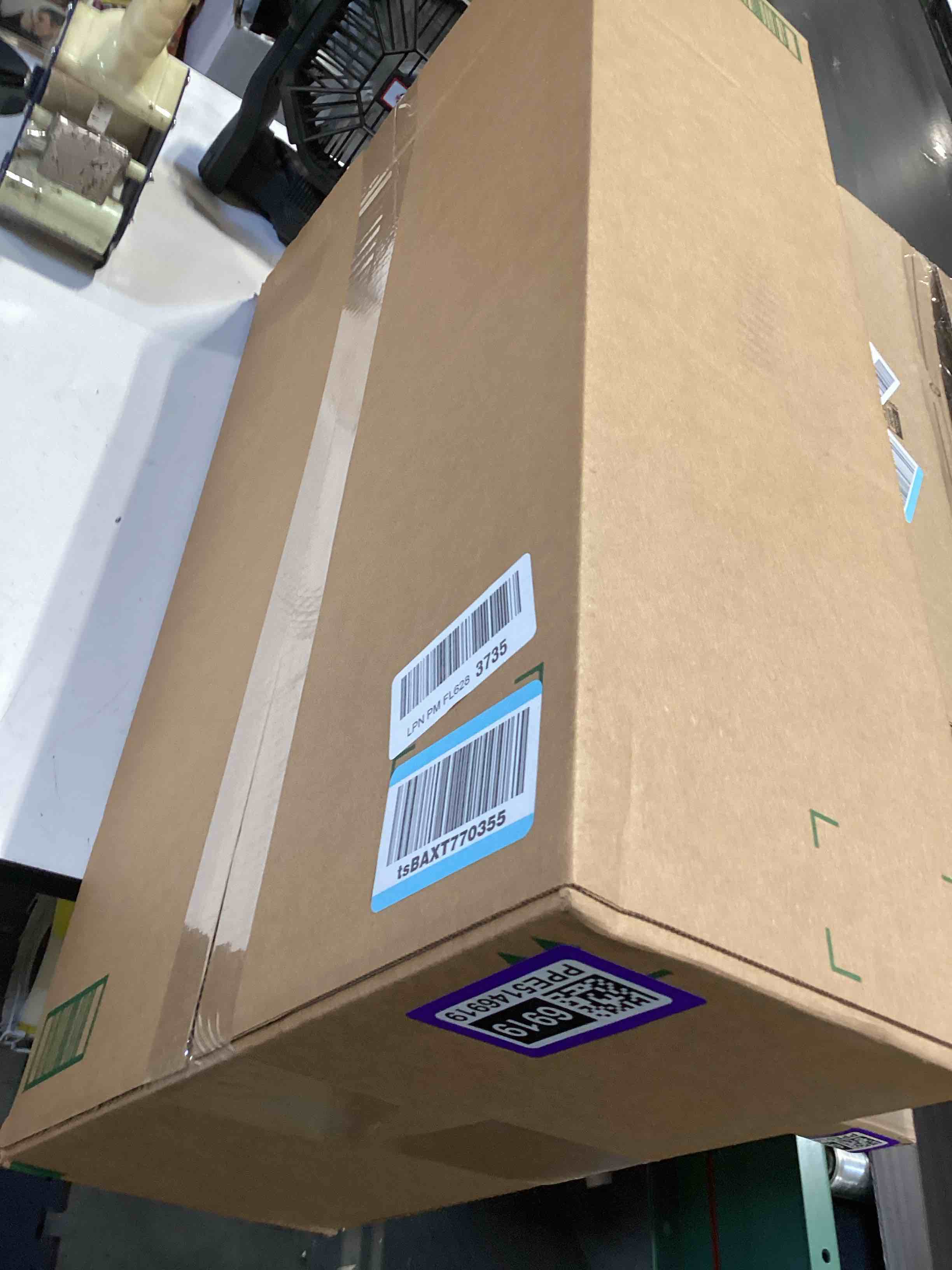 https://s3.amazonaws.com/lotting-images-prod/bidfta/PPE5146919_1776878539290.jpeg