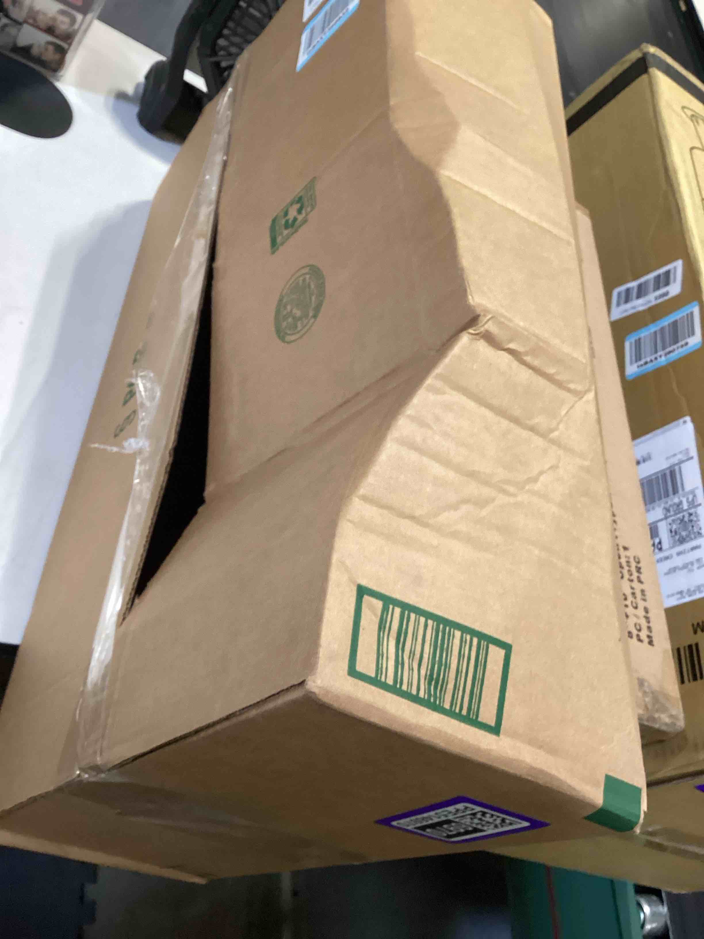 Condition photo showing As Is for front headlight and bumper bracket mount support retainer kit fit for 2008-2012 honda accord sedan l4 2.4l, v6 3.5l left and right side 71140ta0a00, 71190ta0a00, ho1066113